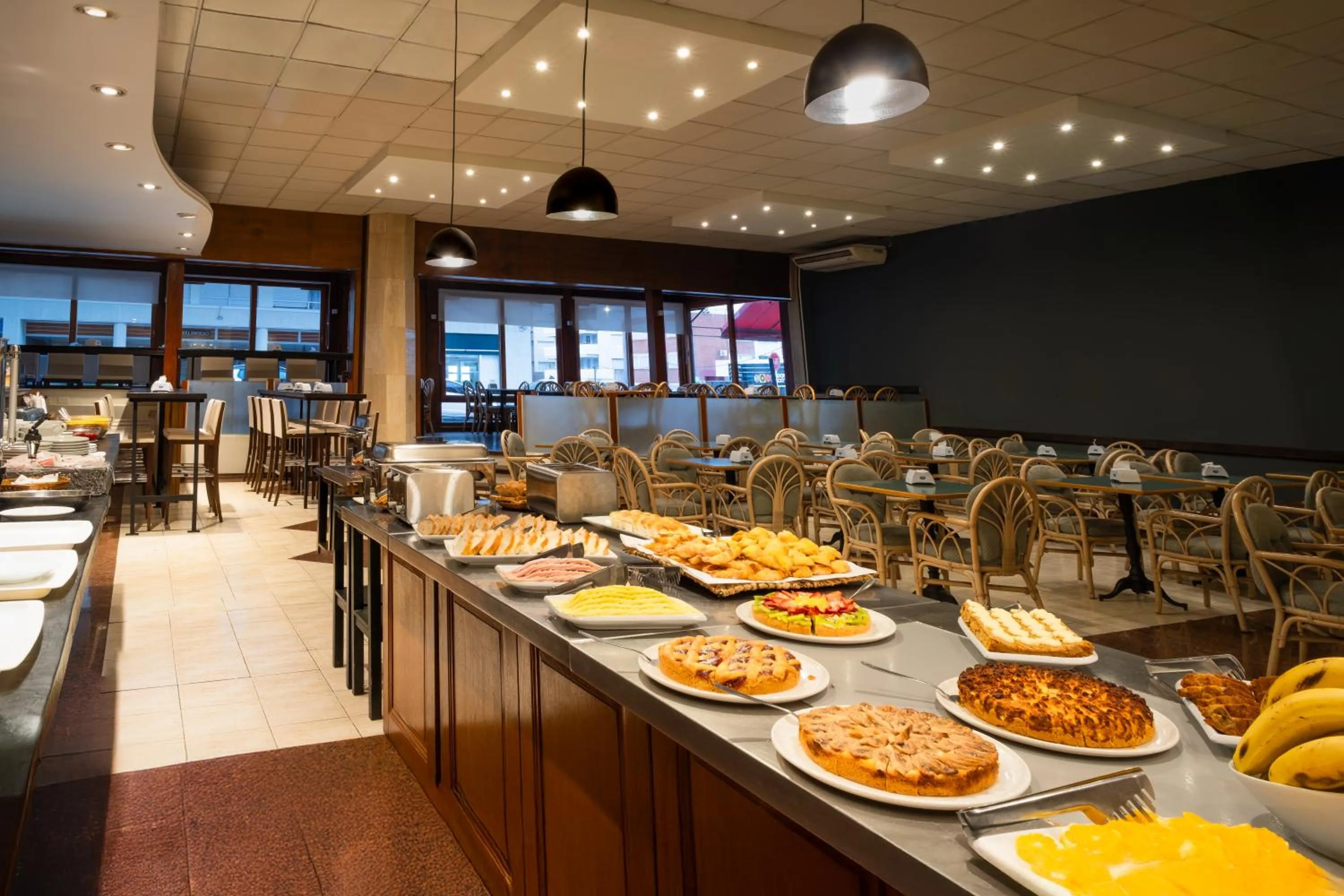 Buffet breakfast in Golden Beach Resort & Spa