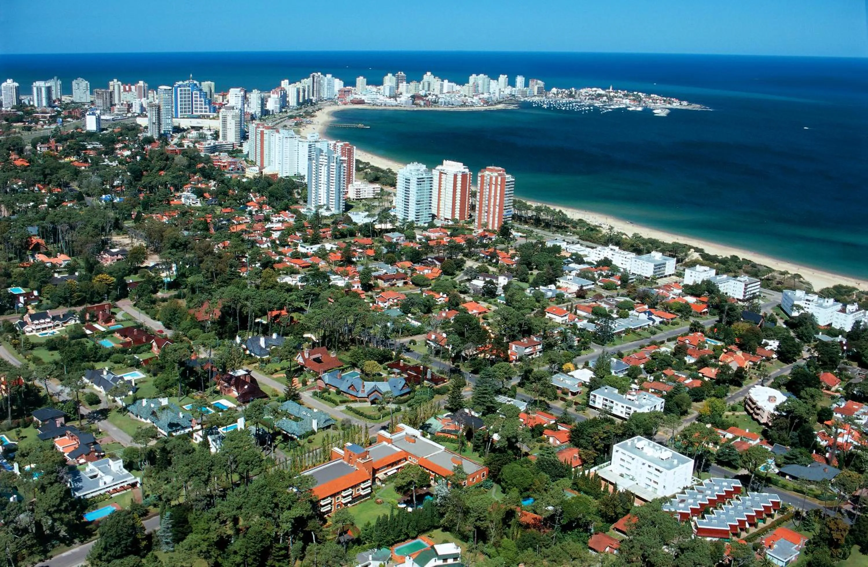 Neighbourhood in Barradas Parque Hotel & Spa