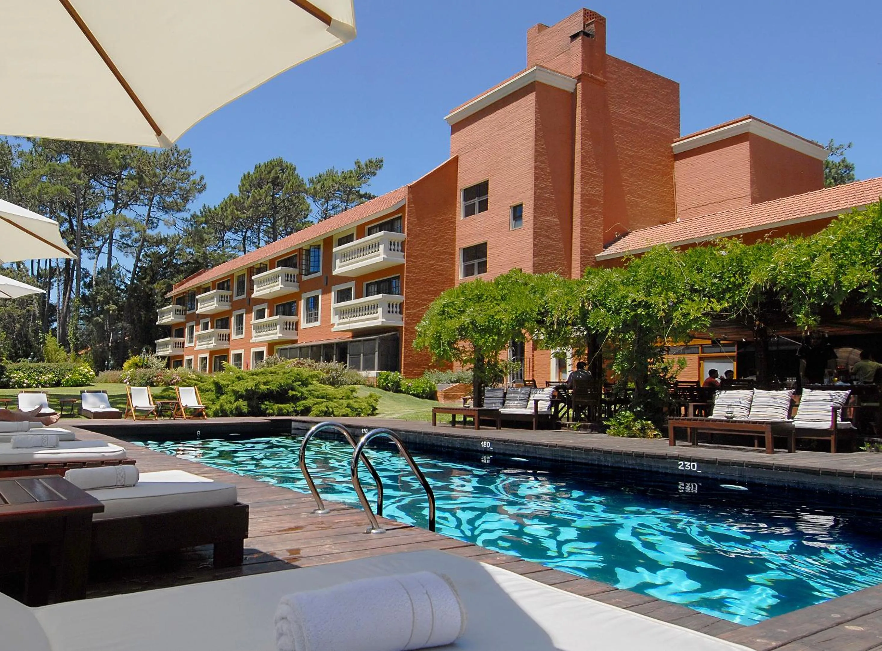 Swimming pool in Barradas Parque Hotel & Spa