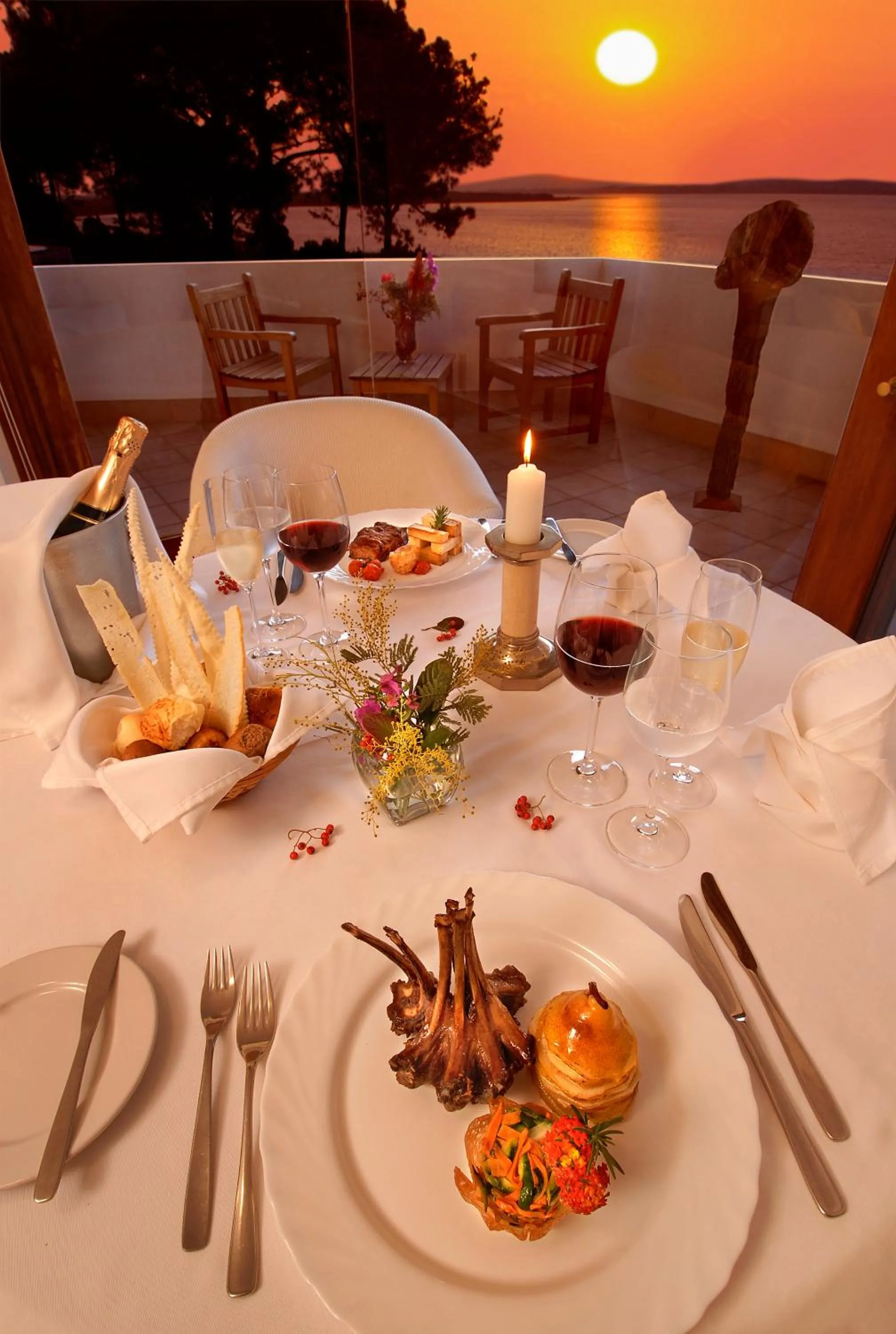 Restaurant/places to eat in Hotel del Lago Golf & Art Resort