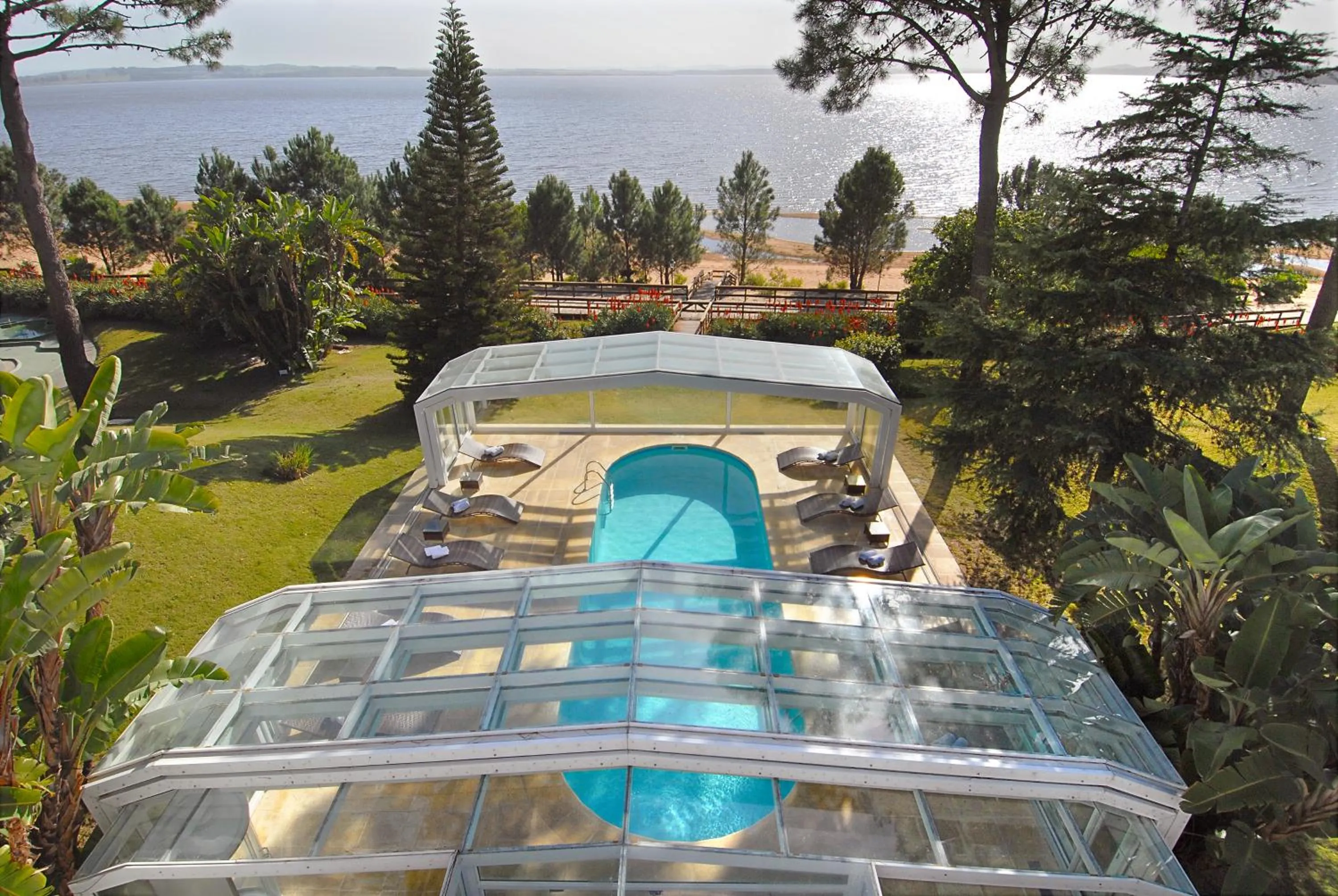 Swimming pool in Hotel del Lago Golf & Art Resort