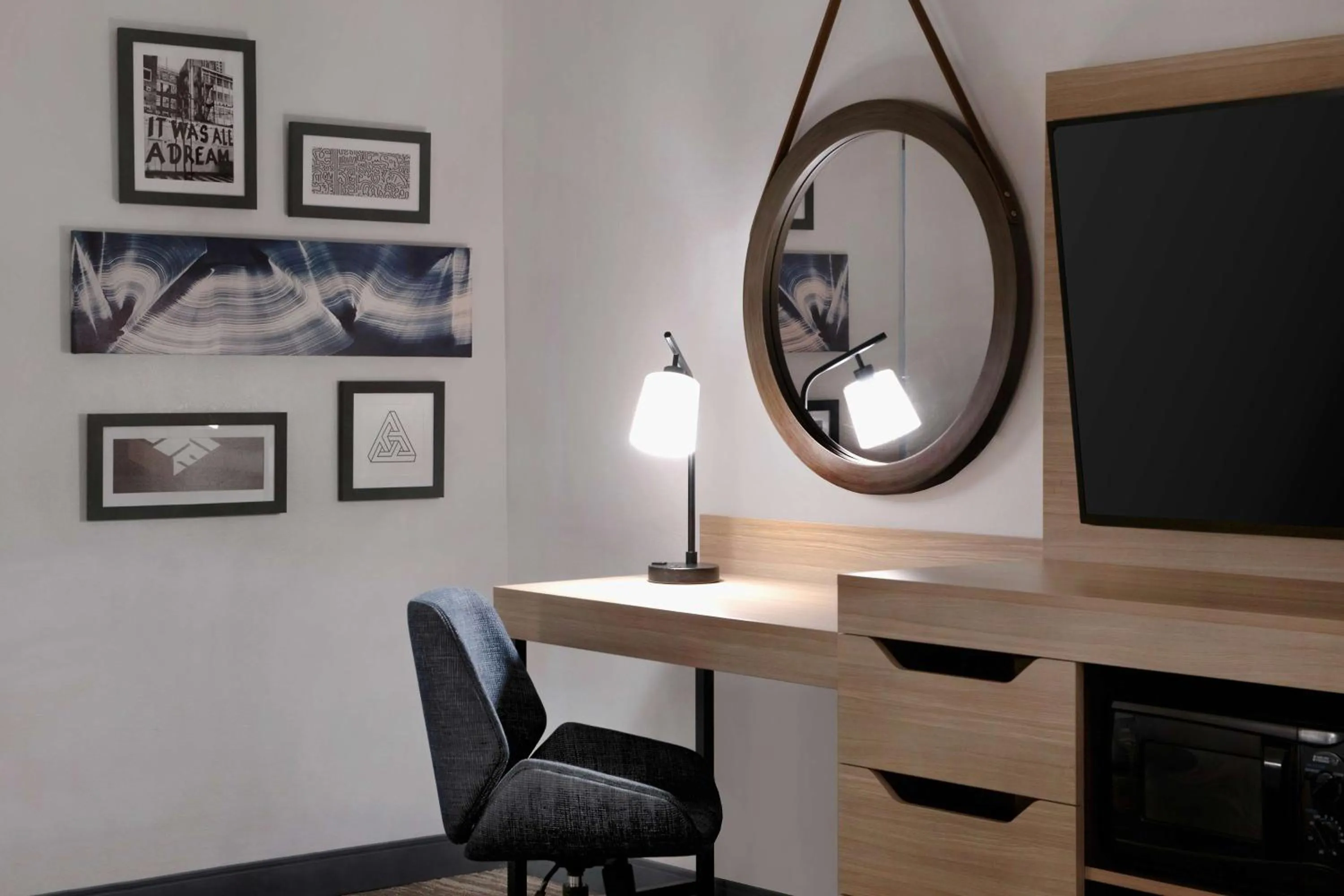 Bedroom in Hampton Inn Easley