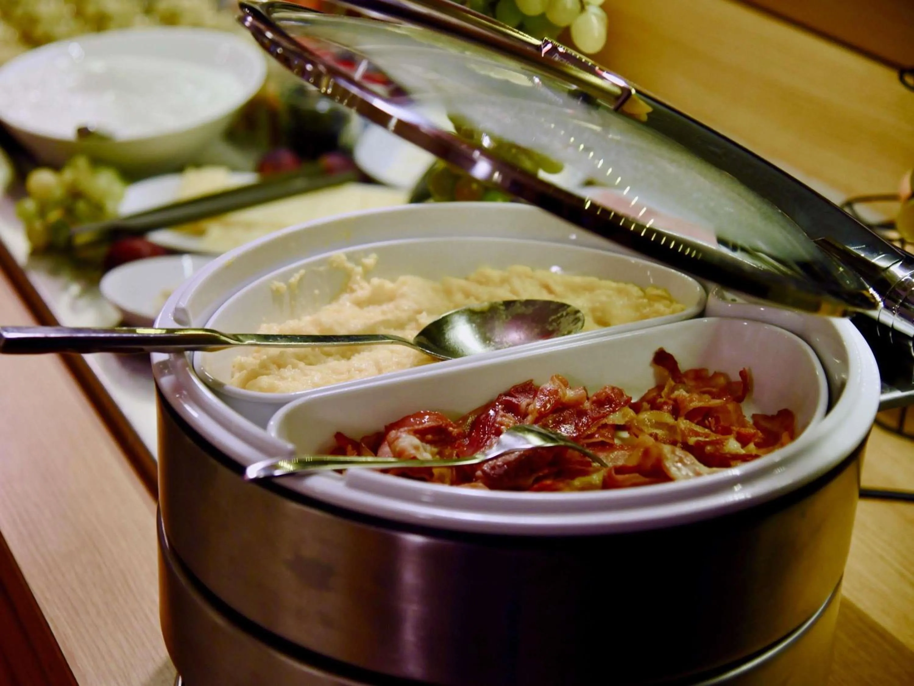 Breakfast in ibis Brest Kergaradec