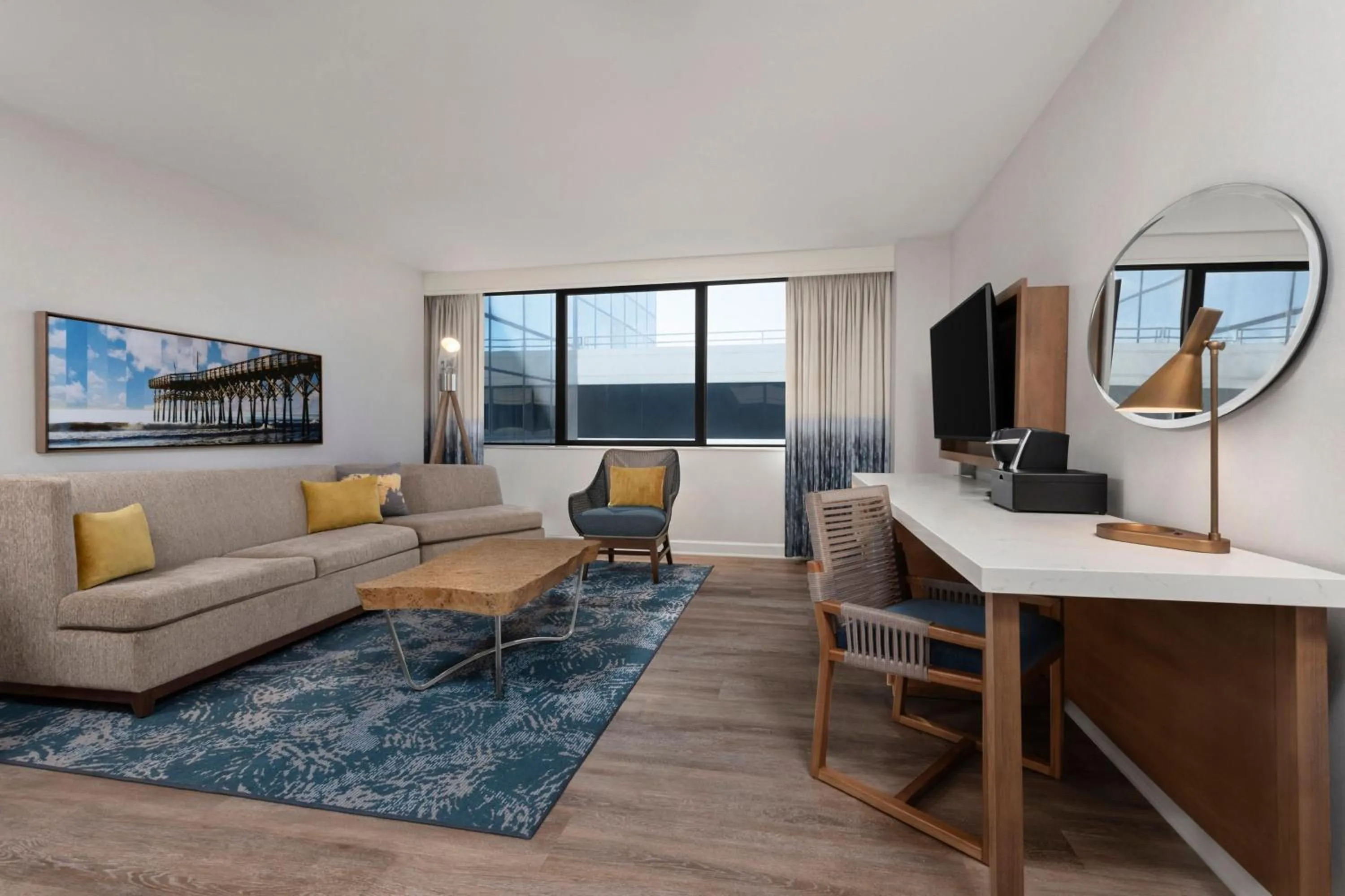 Living room in Renaissance Newport Beach Hotel