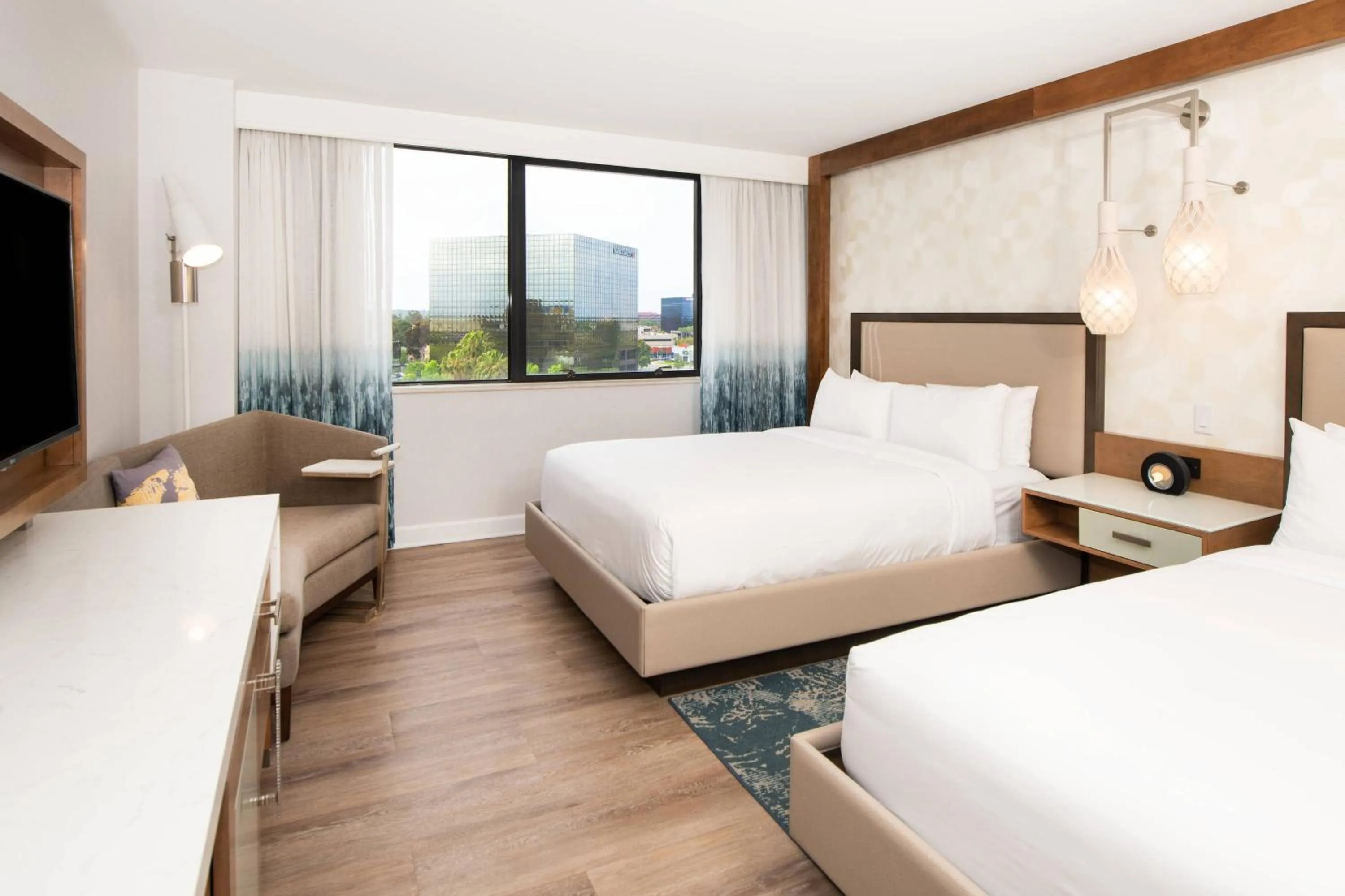 Photo of the whole room, Bed in Renaissance Newport Beach Hotel