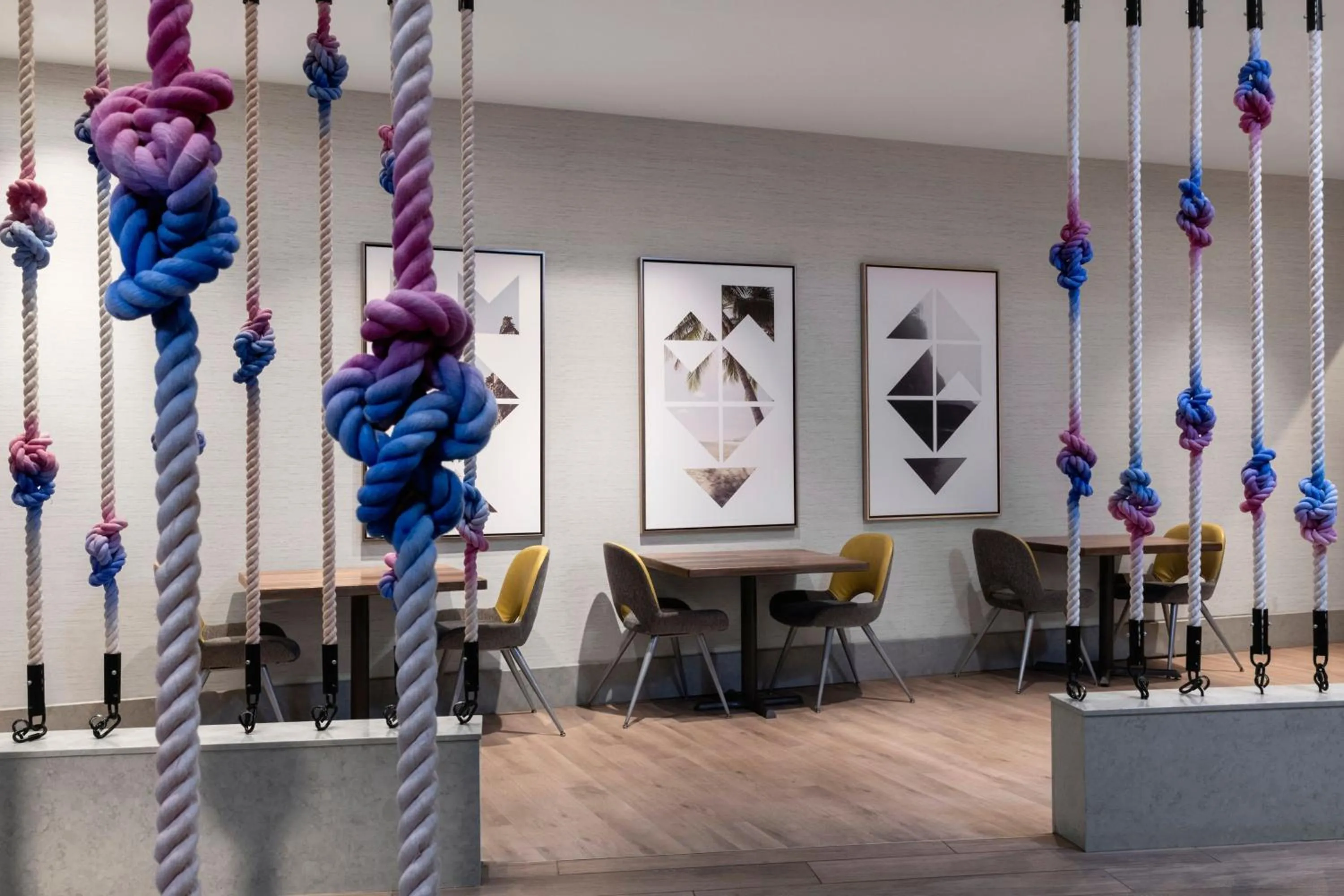 Restaurant/places to eat in Renaissance Newport Beach Hotel