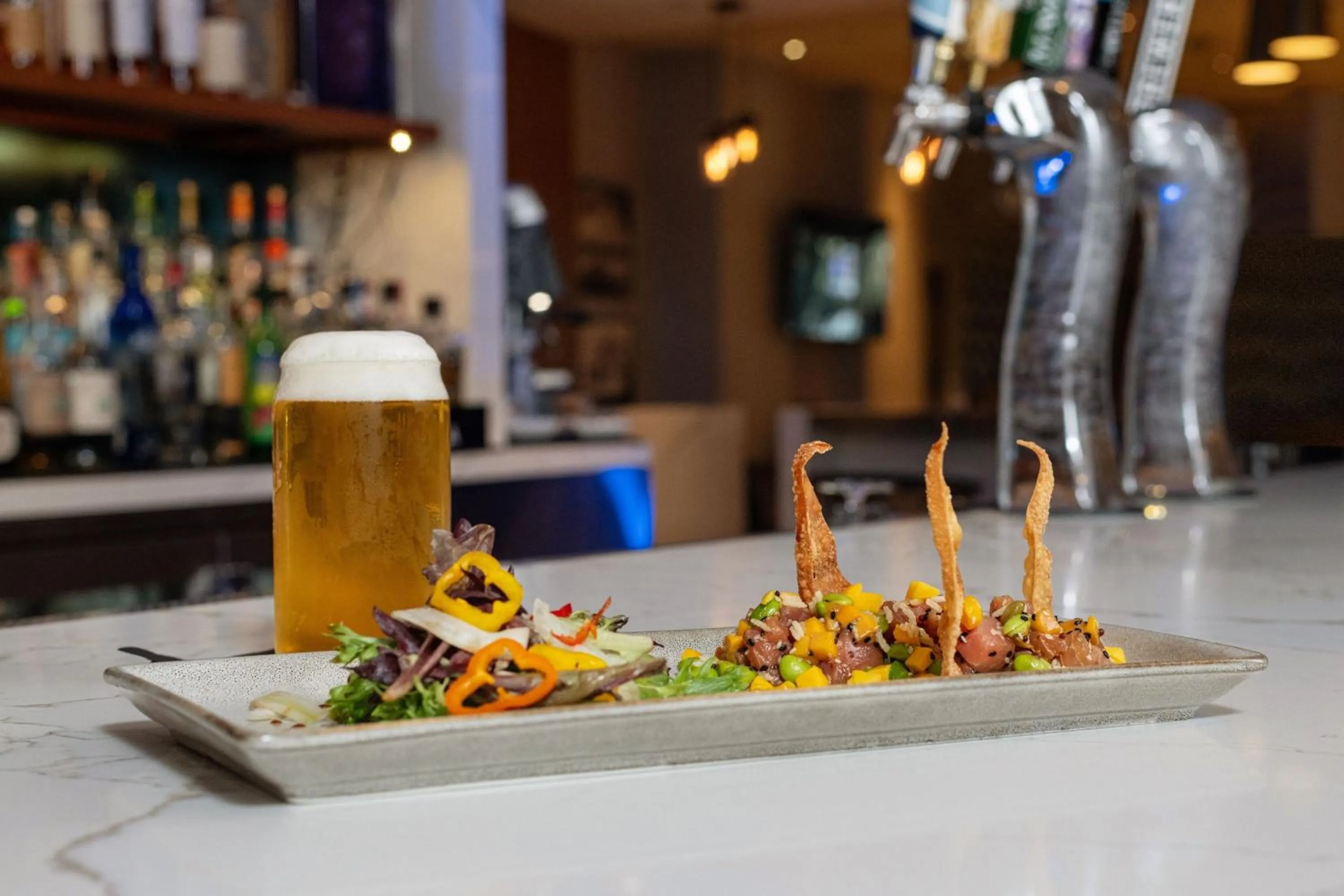 Lounge or bar in Renaissance Newport Beach Hotel