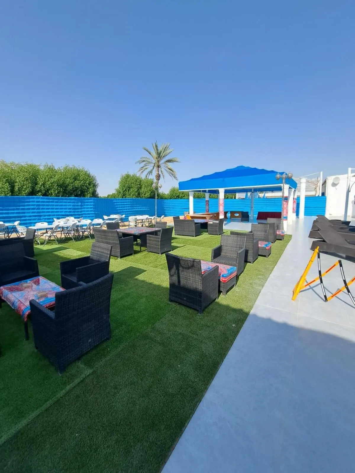 Seating area in Sharjah International Airport Hotel