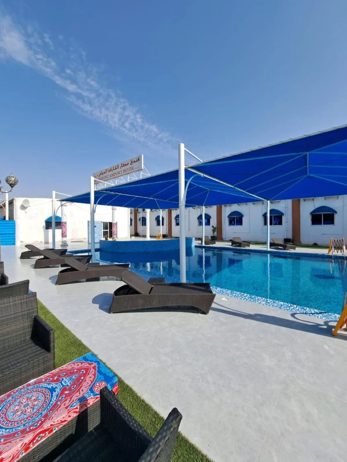 Swimming pool in Sharjah International Airport Hotel