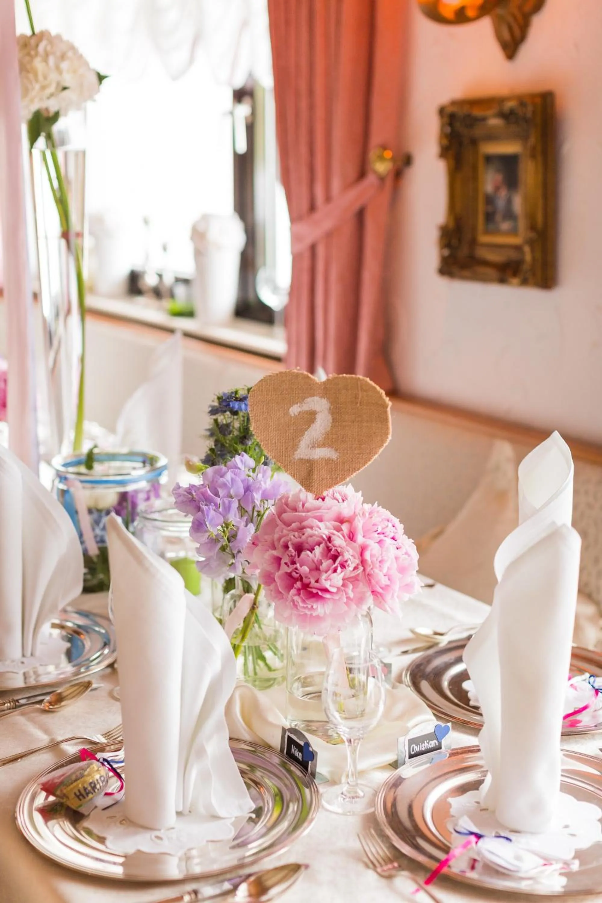 Restaurant/places to eat in Gasthof zur Sonne Winzenhohl