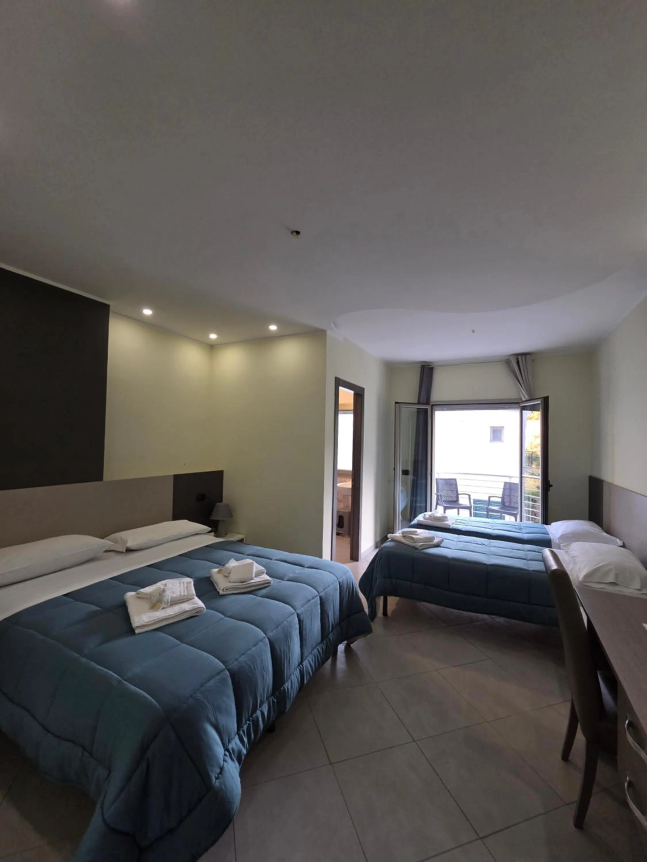 Bedroom, Bed in Hotel Rodian