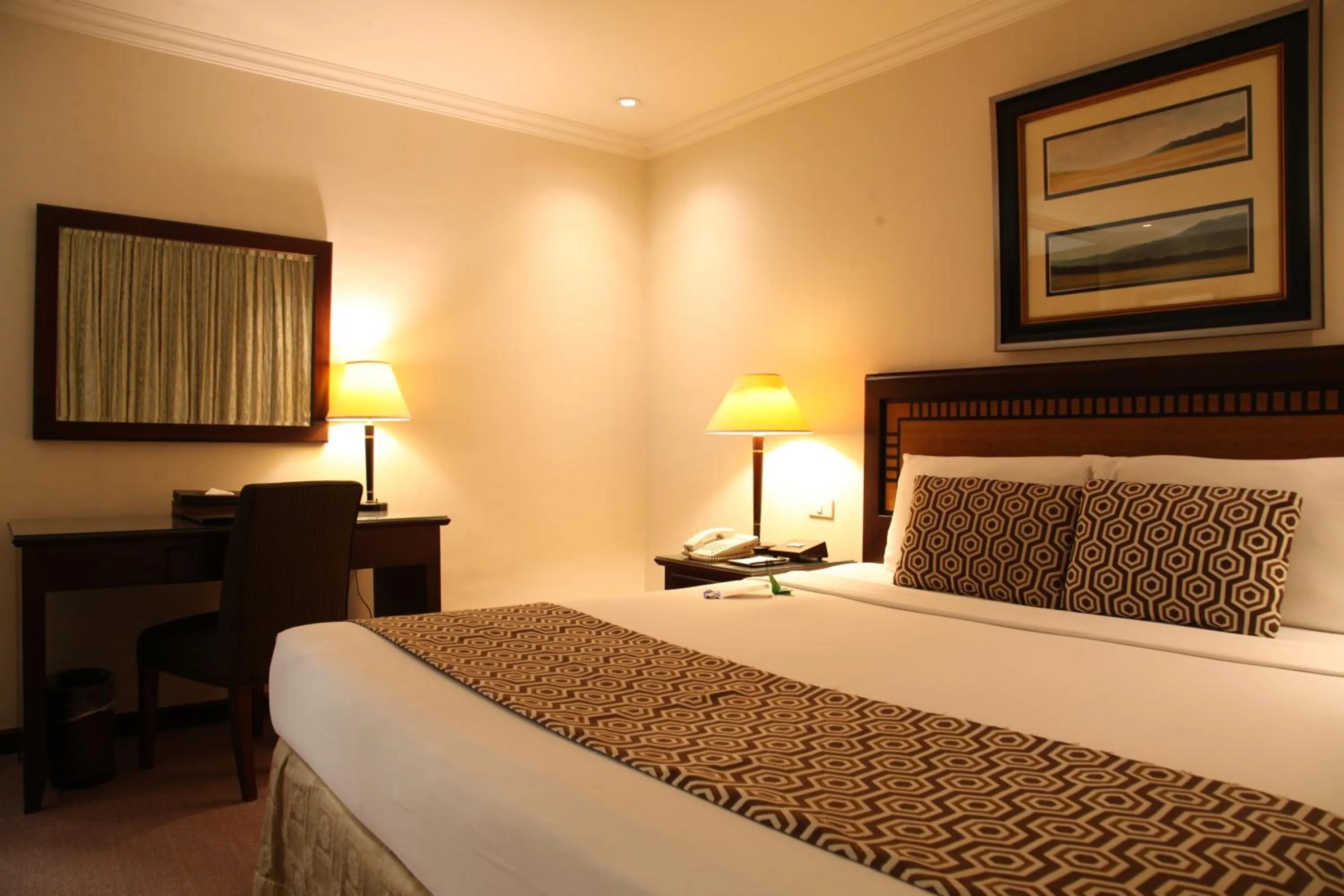 Bed in Herald Suites Solana