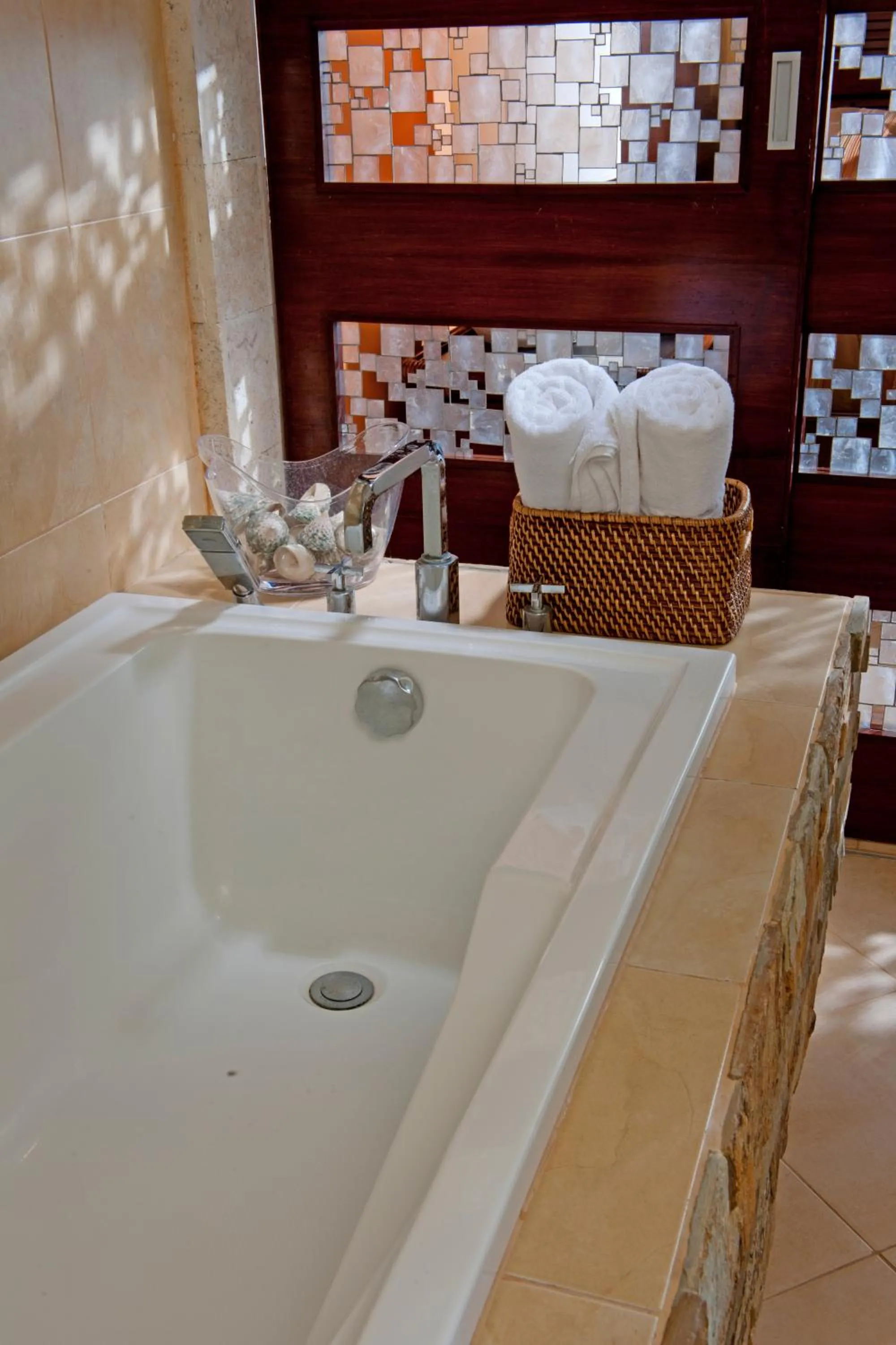 Bath in Costabella Tropical Beach Hotel