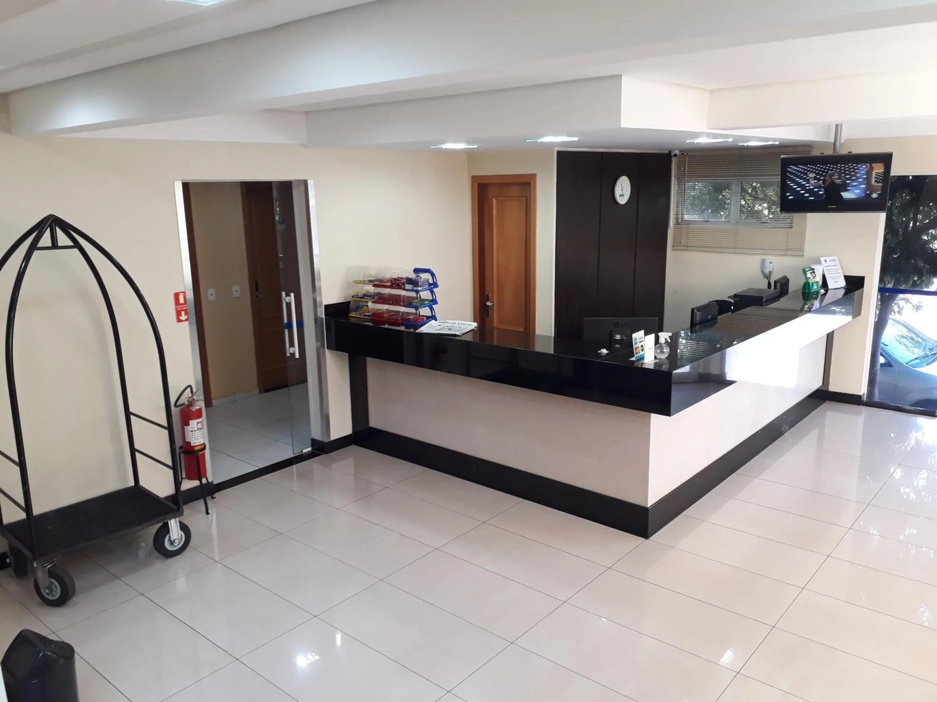 Lobby or reception in Cristal Palace Inn