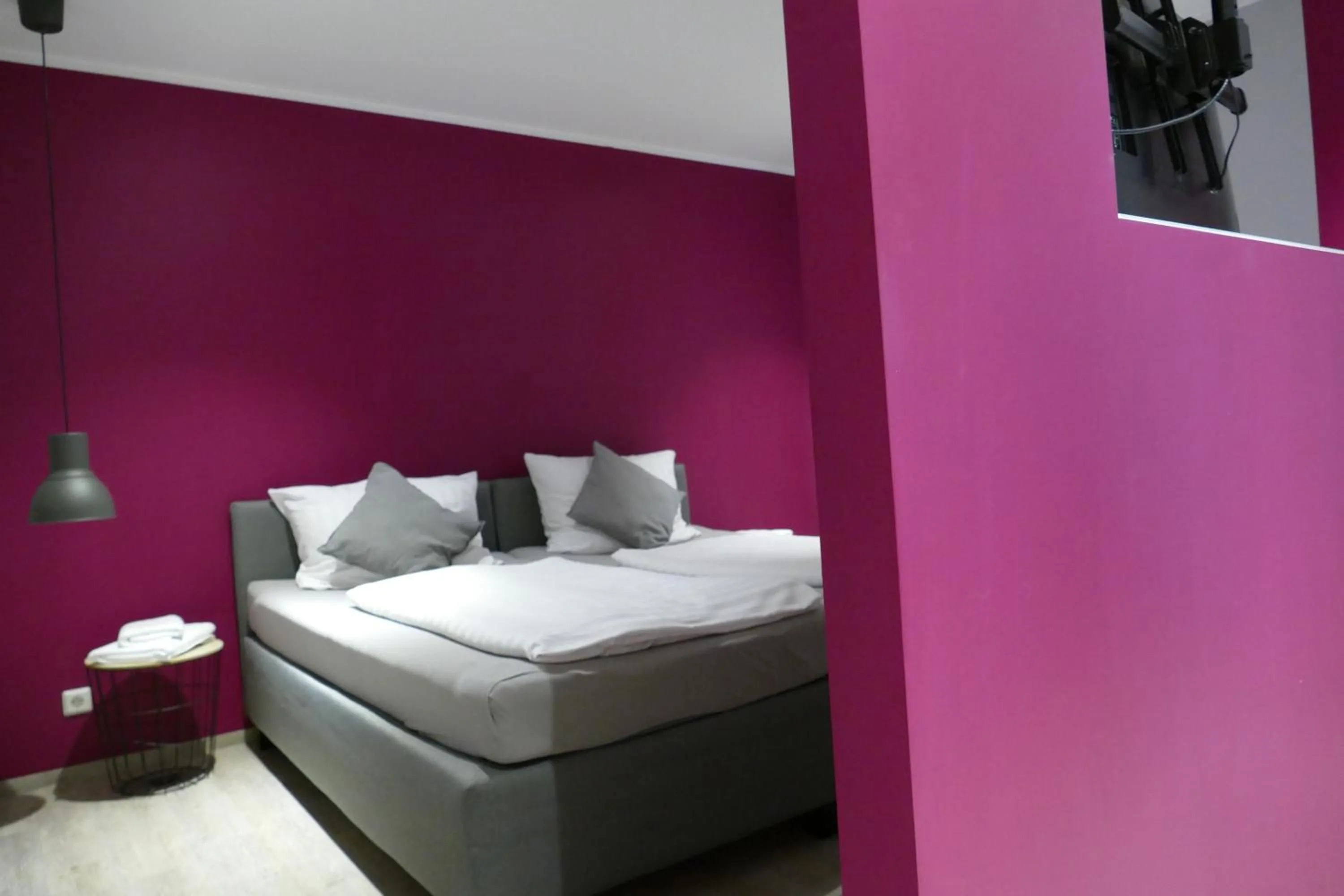 Twin Room with Private Bathroom in Pension Dortmund Messe