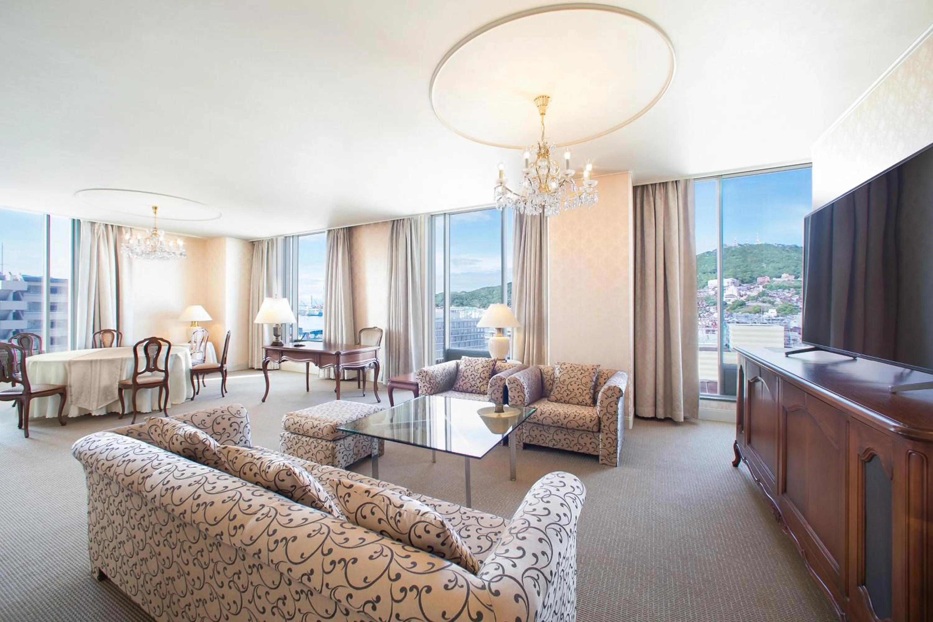 Photo of the whole room in Hotel New Nagasaki