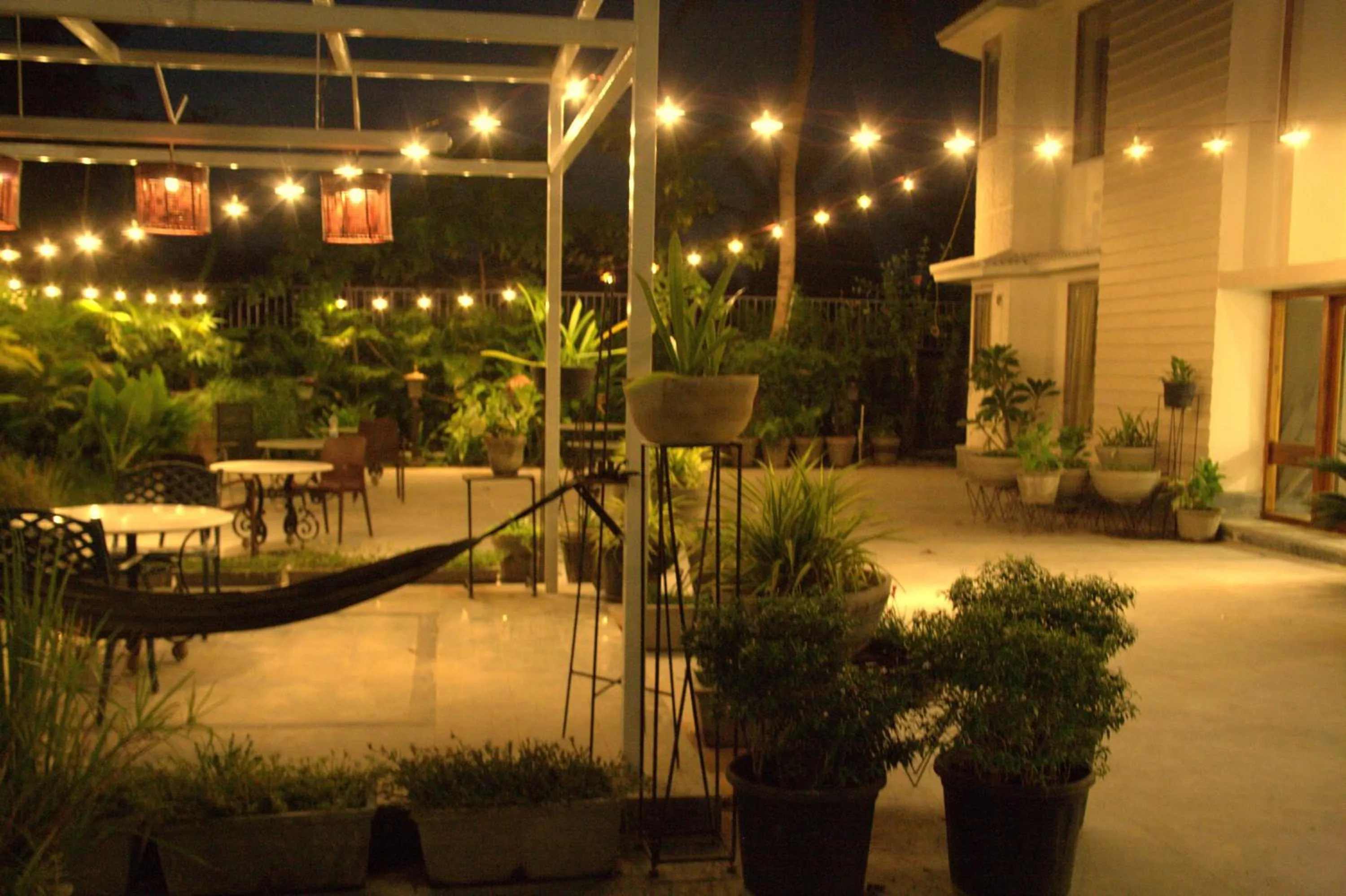 Garden in Hotel Villa Highnest - Oragadam -Sriperumbudur
