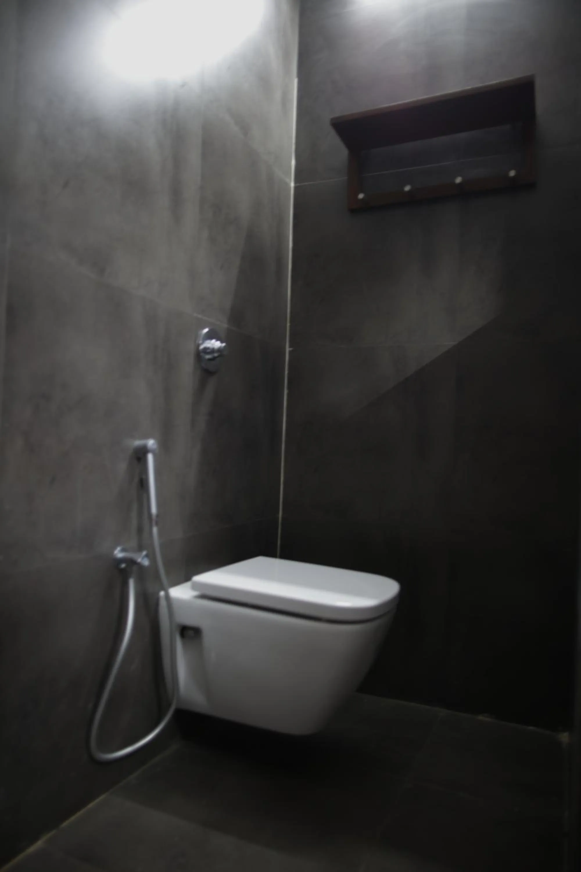 Bathroom in Hotel Villa Highnest - Oragadam -Sriperumbudur