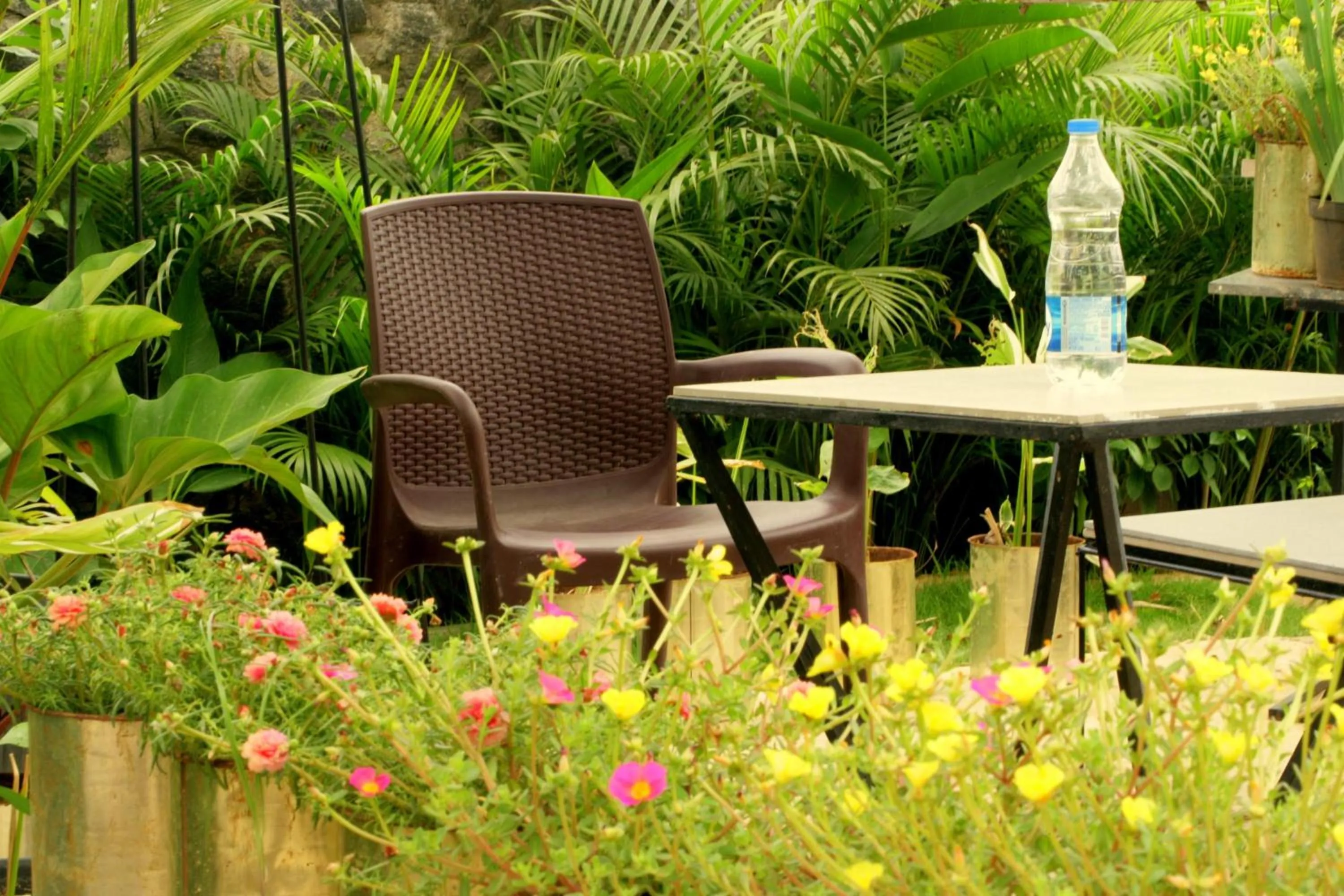 Patio in Hotel Villa Highnest - Oragadam -Sriperumbudur