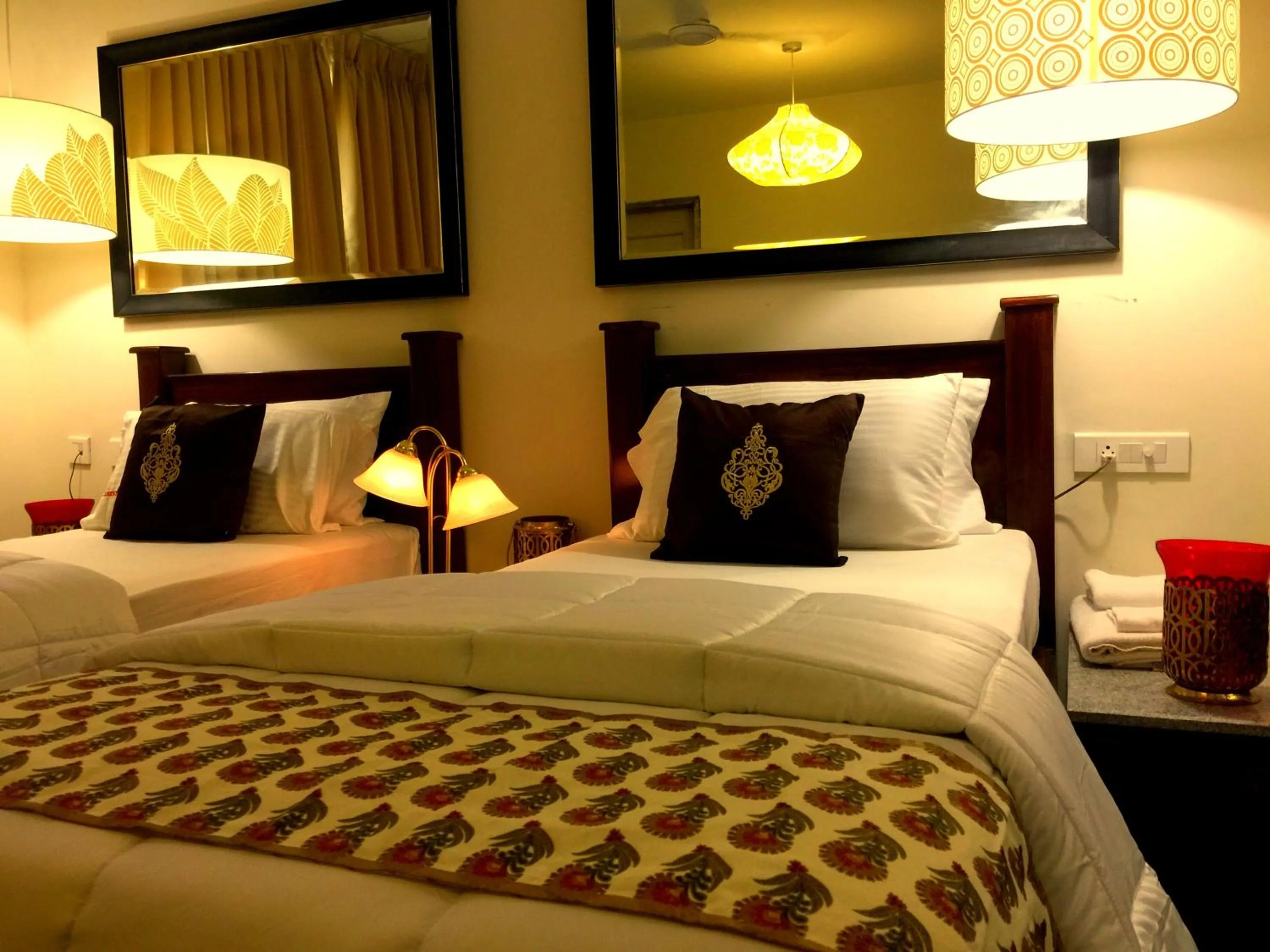 Bedroom, Bed in Hotel Villa Highnest - Oragadam -Sriperumbudur