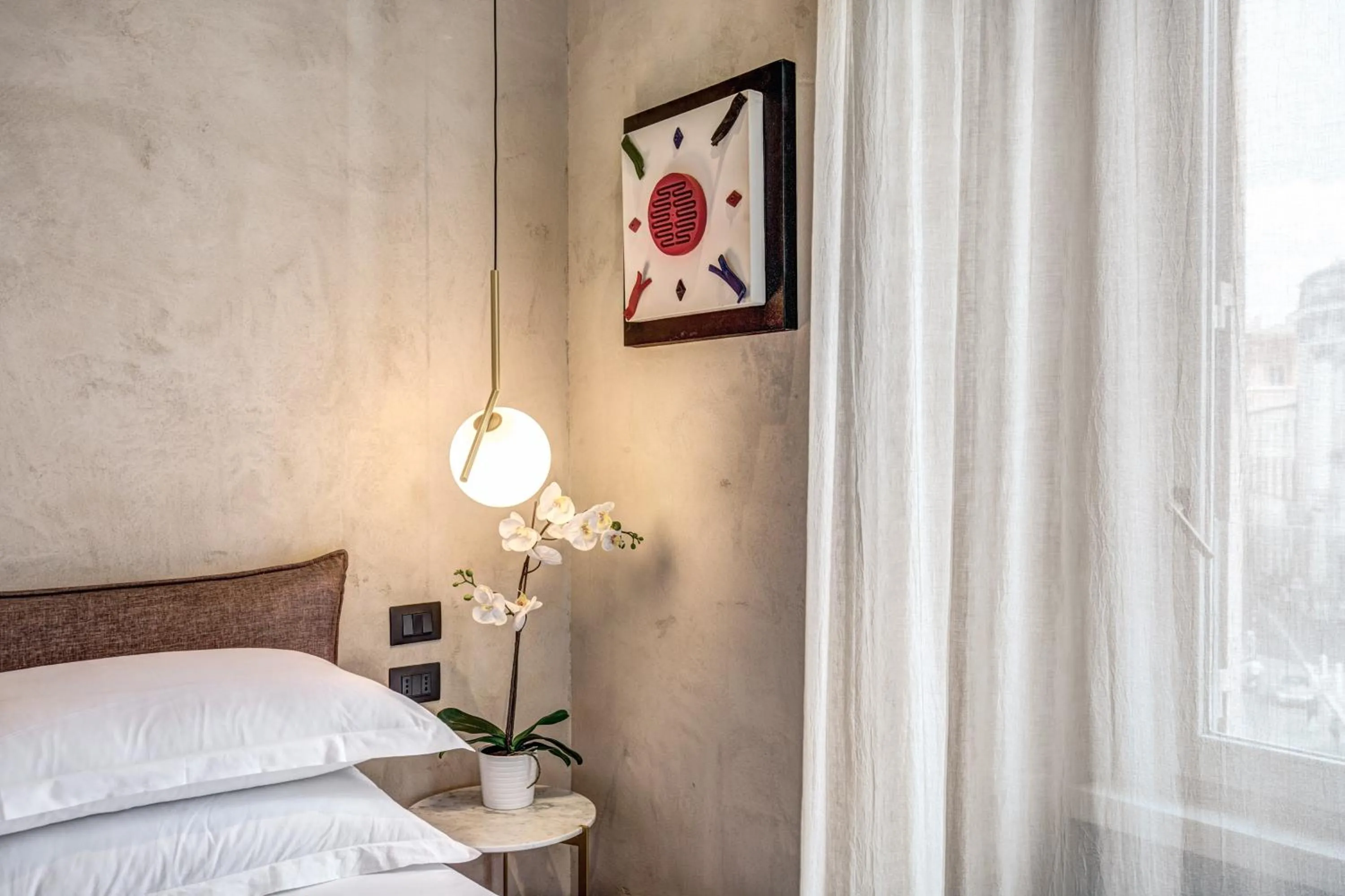 Photo of the whole room, Bed in G55 Design Hotel