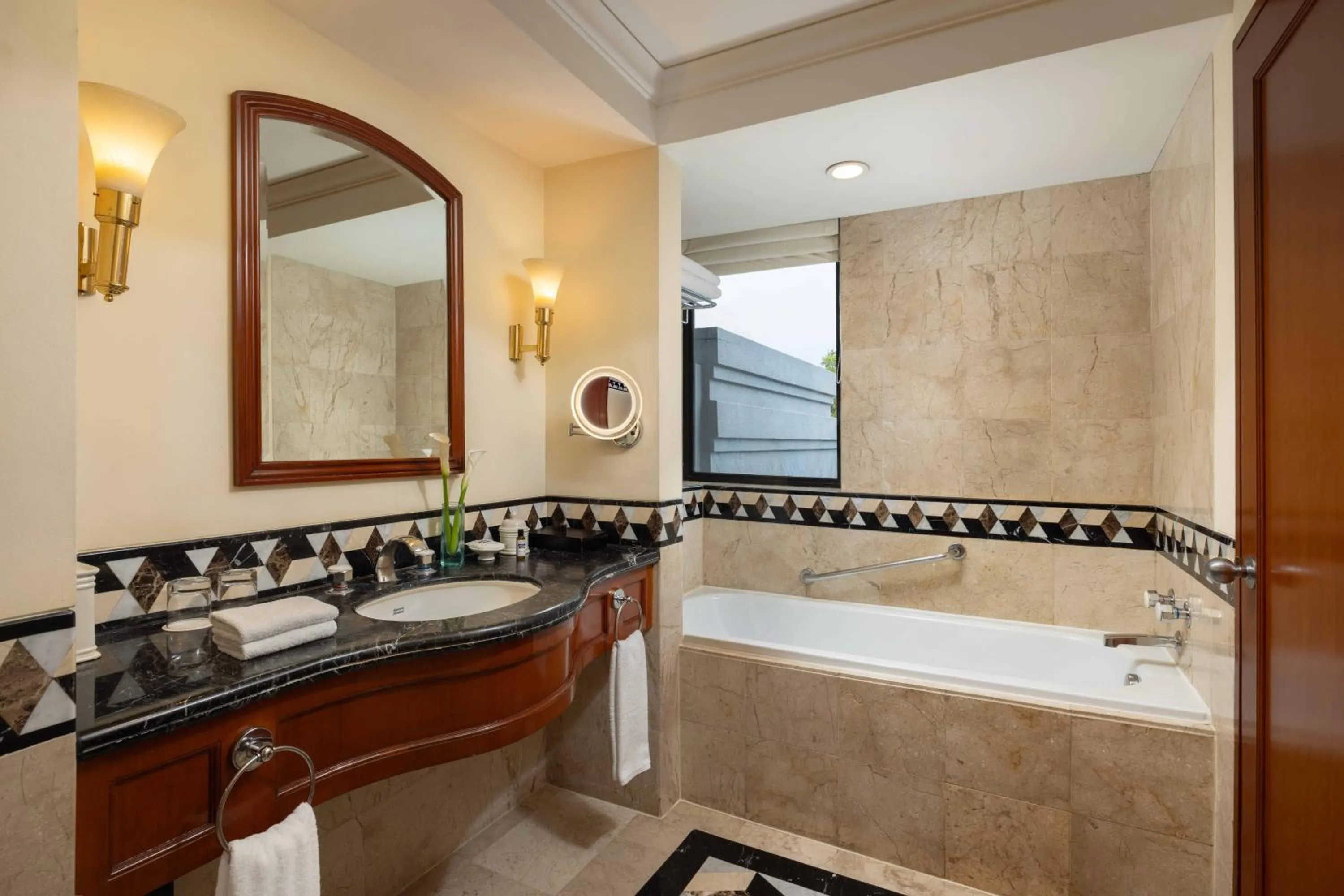 Bathroom in Hyatt Regency Yogyakarta