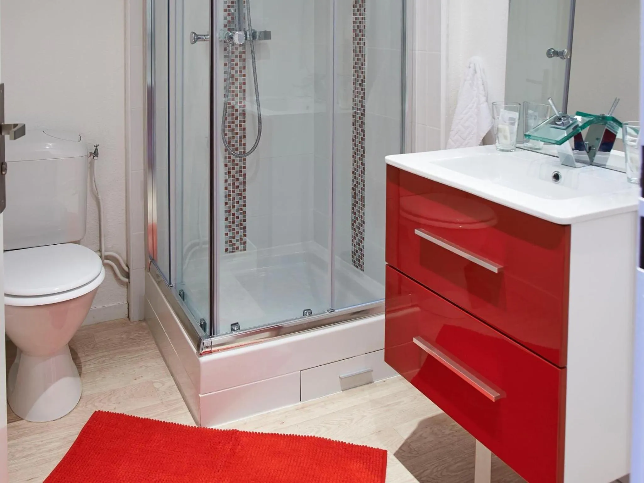 Bathroom in L'aparthoteL LhL