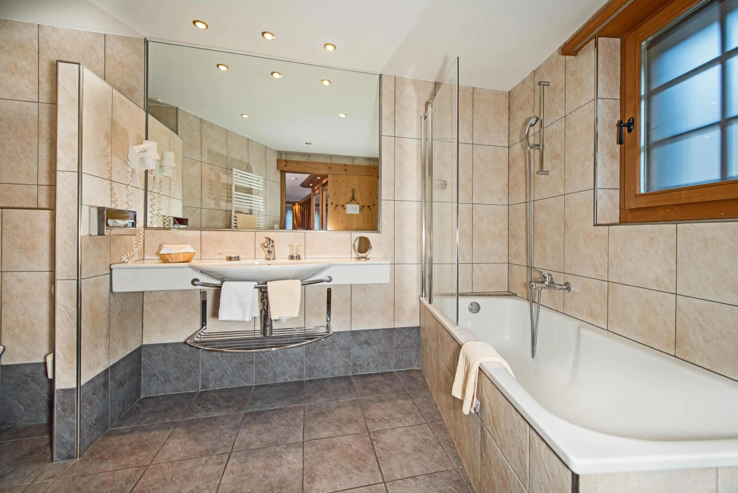 Bathroom in Hotel Dufour Chalet - Adults only