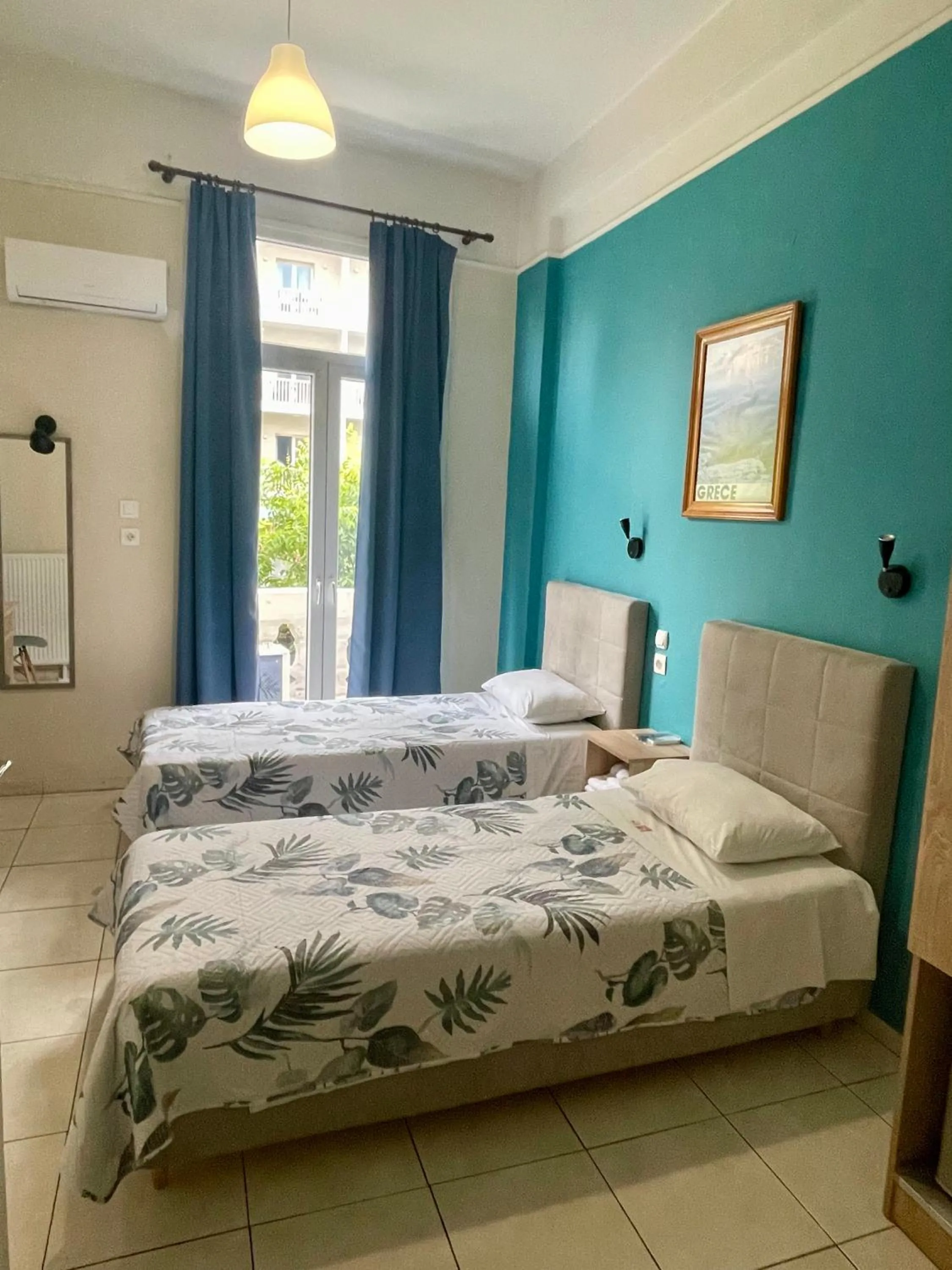 Bed in Hotel Kastoria