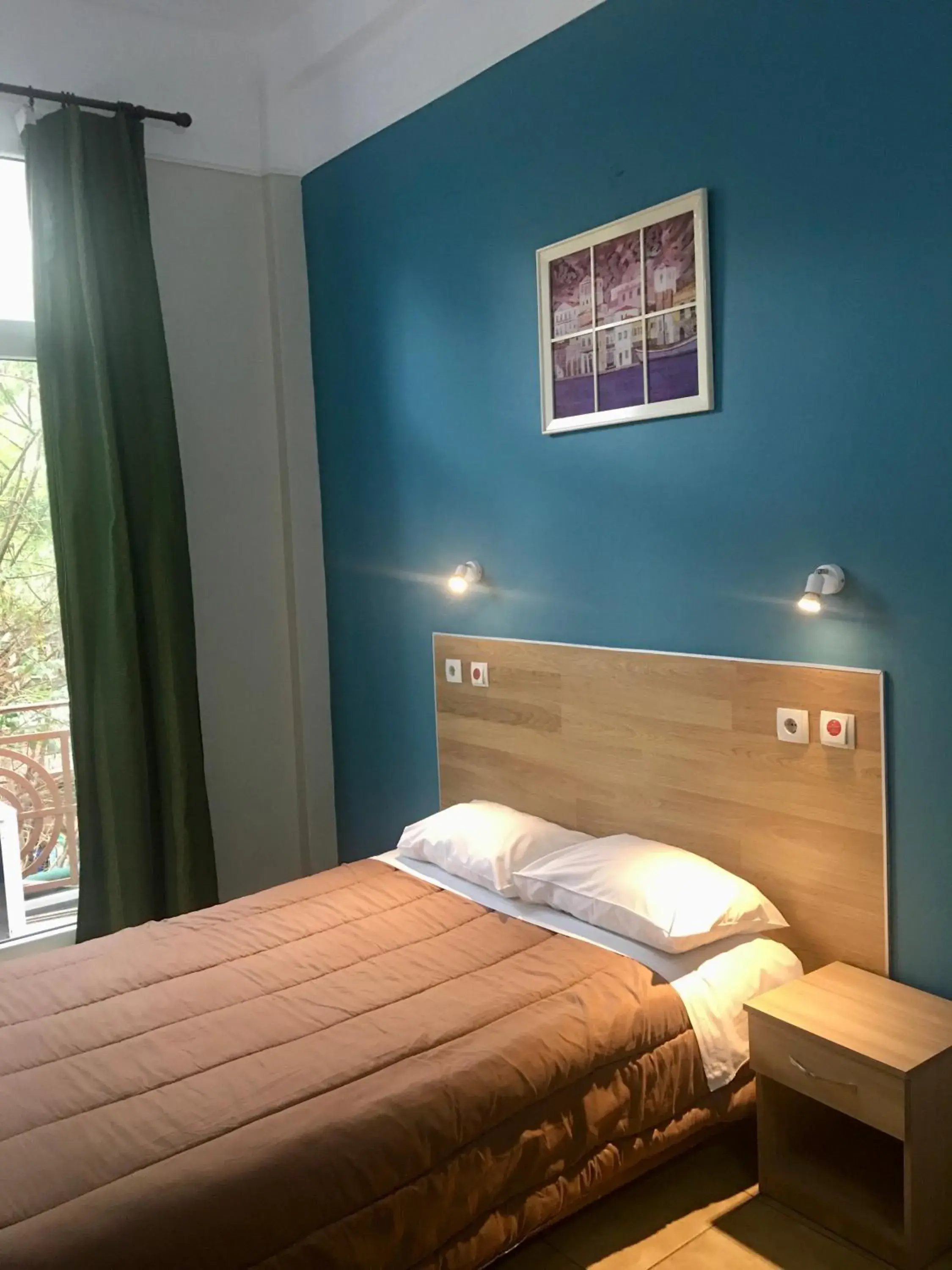 Double Room with Shared Bathroom in Hotel Kastoria Double Room with Shared Bathroom in Hotel Kastoria