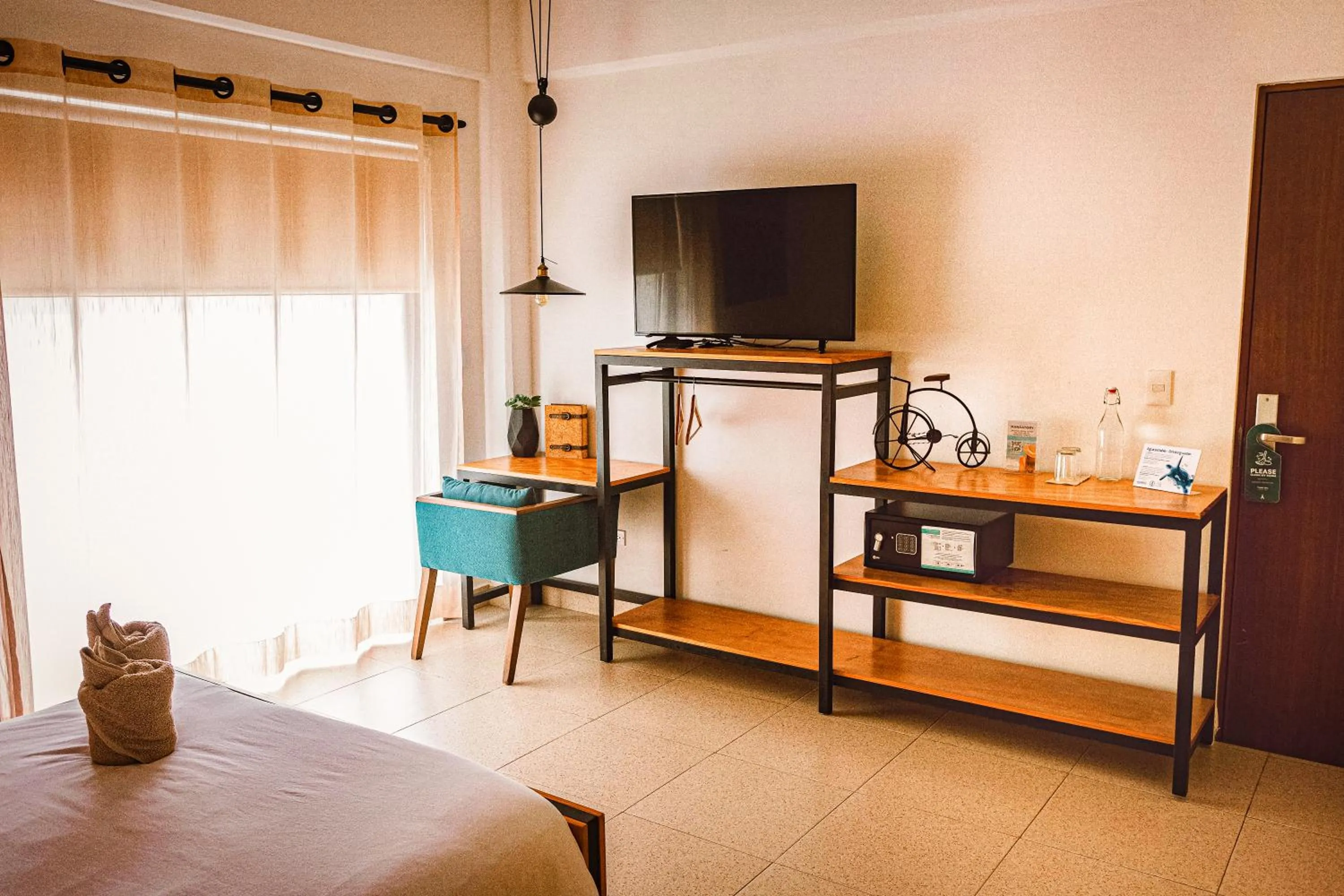 TV and multimedia, Bed in Nomads Hotel & Rooftop Pool Cancun