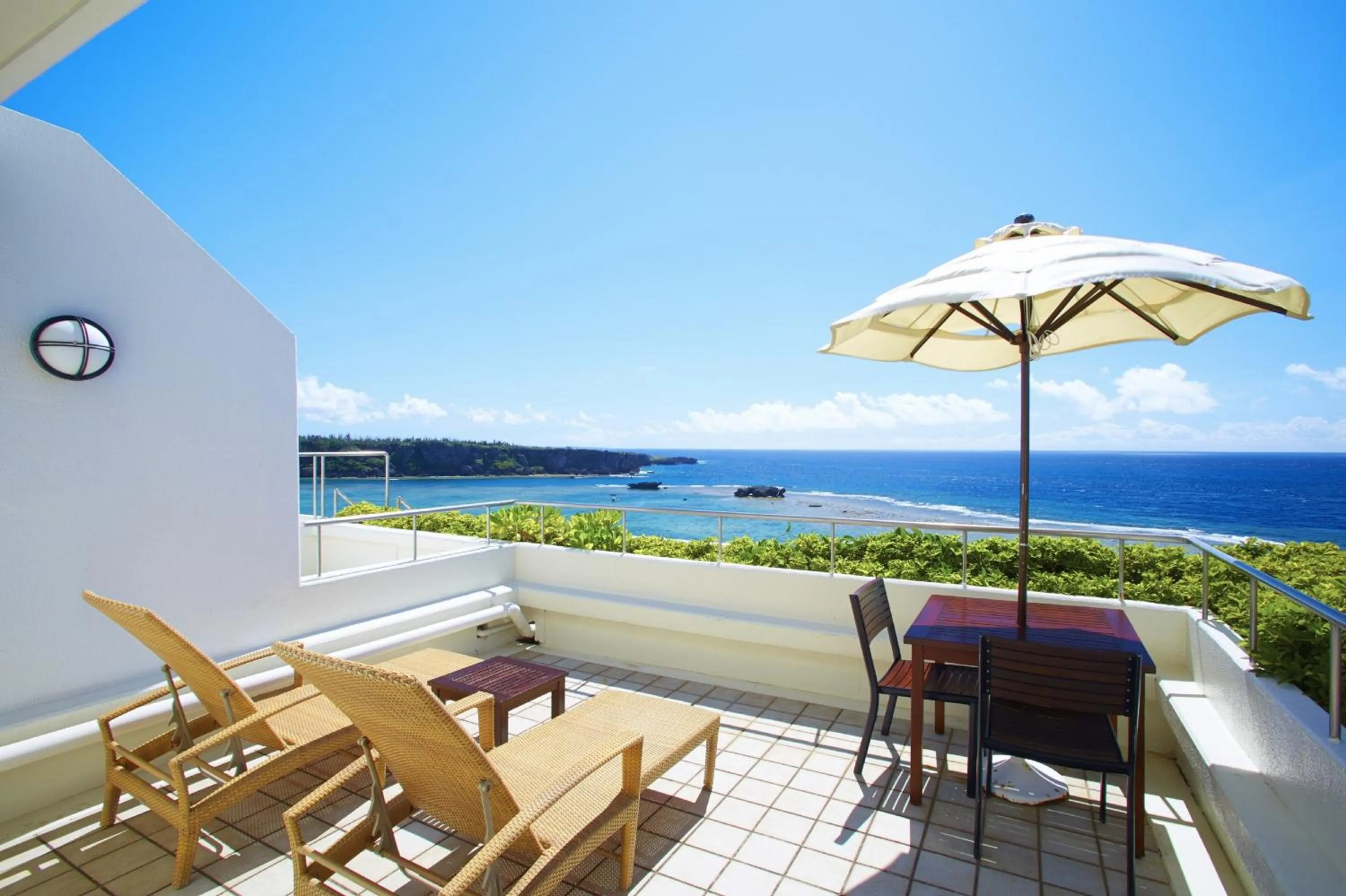 Photo of the whole room in ANA InterContinental Manza Beach Resort by IHG