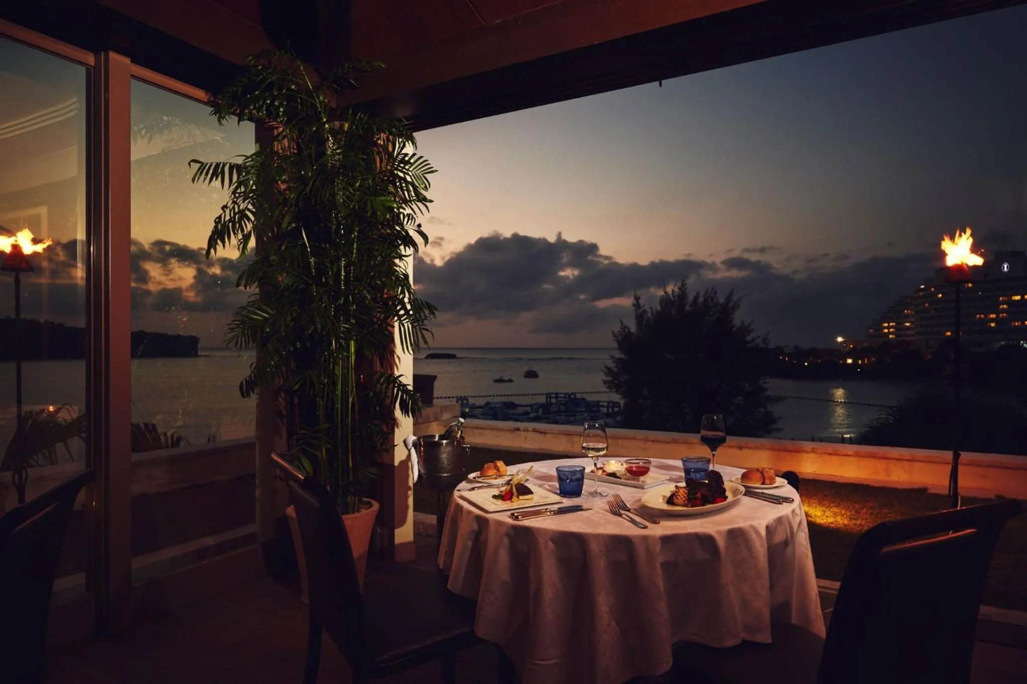 Restaurant/places to eat in ANA InterContinental Manza Beach Resort by IHG