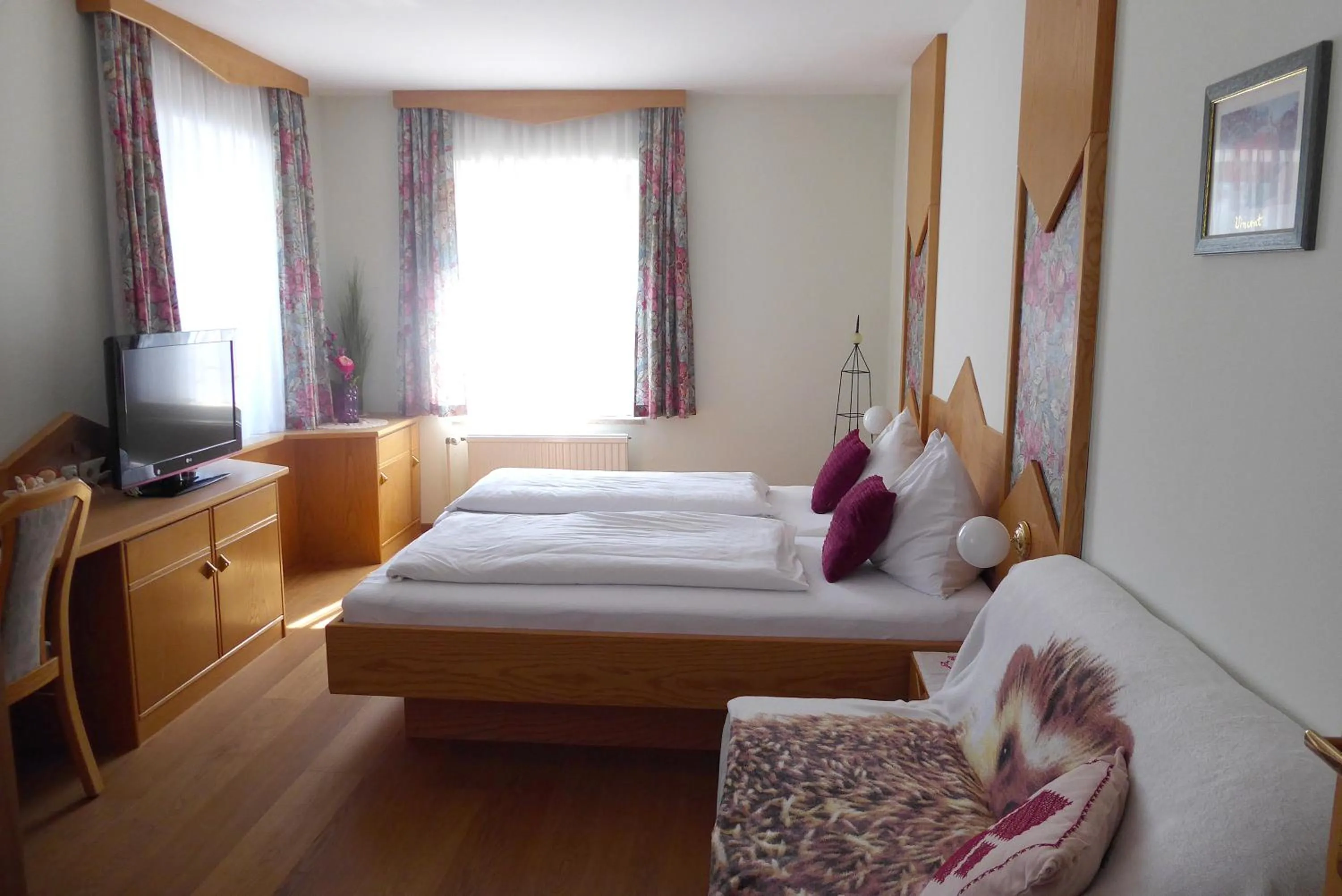 Bed in Landgasthof Buchner