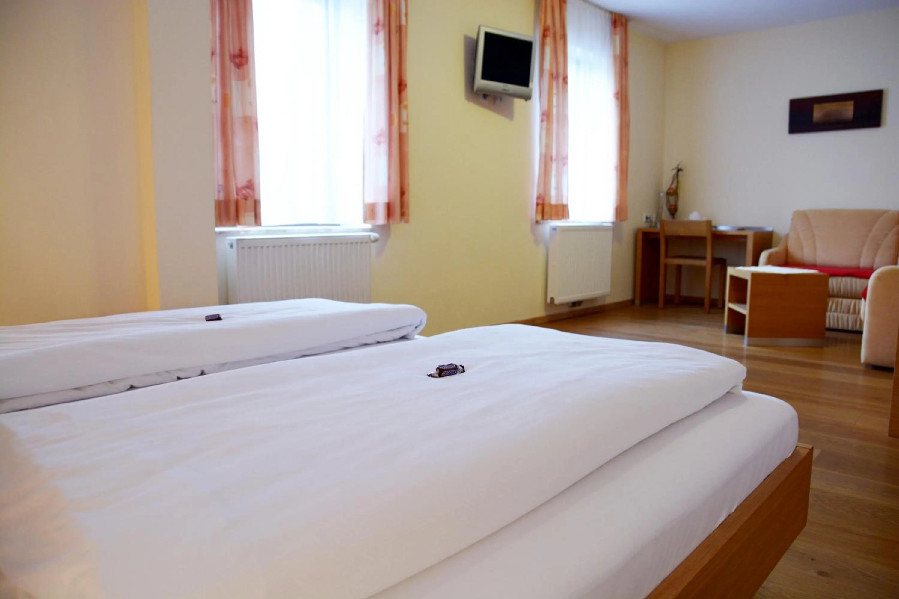 Bed in Landgasthof Buchner