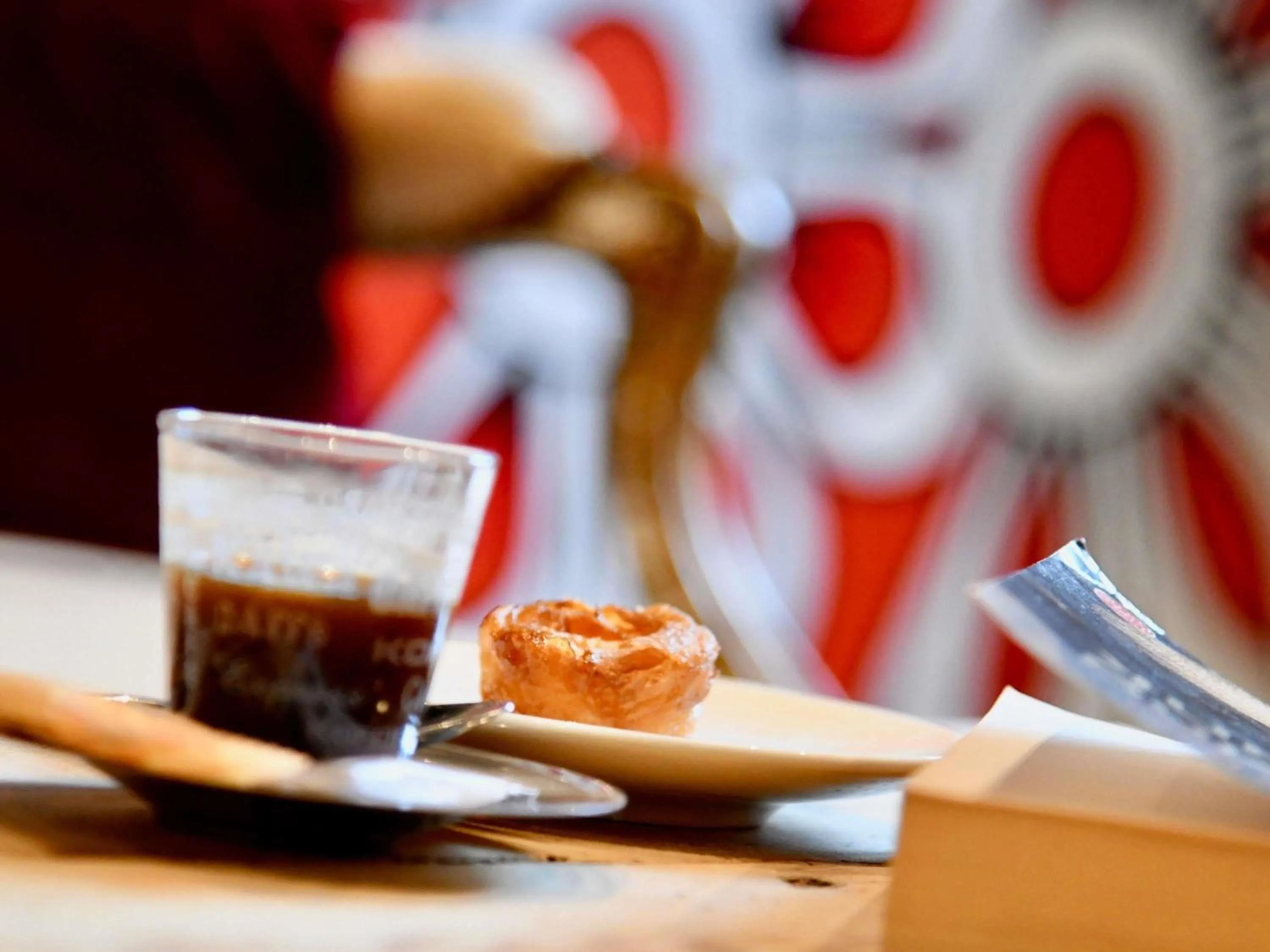 Lounge or bar in ibis Quimper