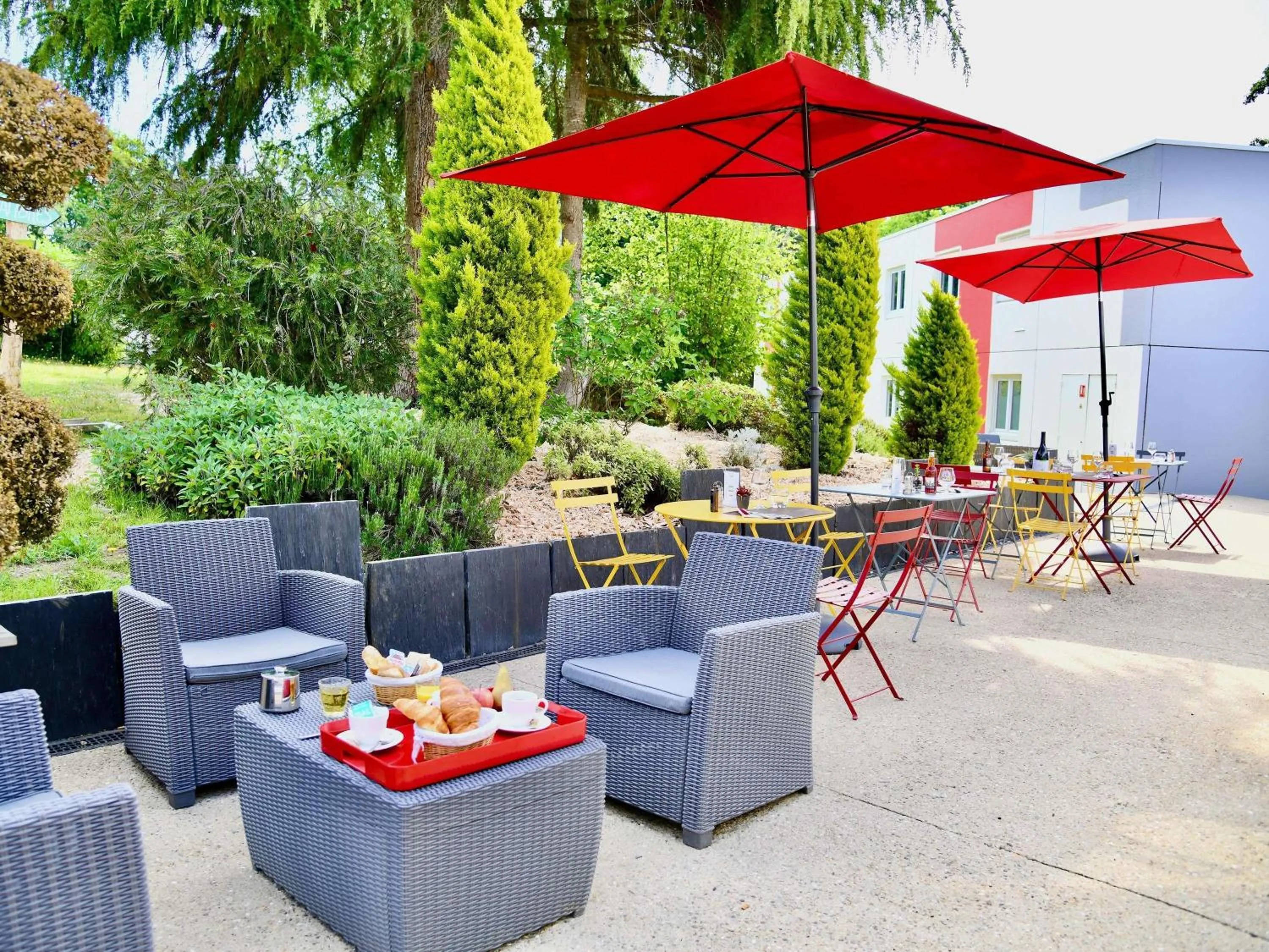 Property building in ibis Quimper