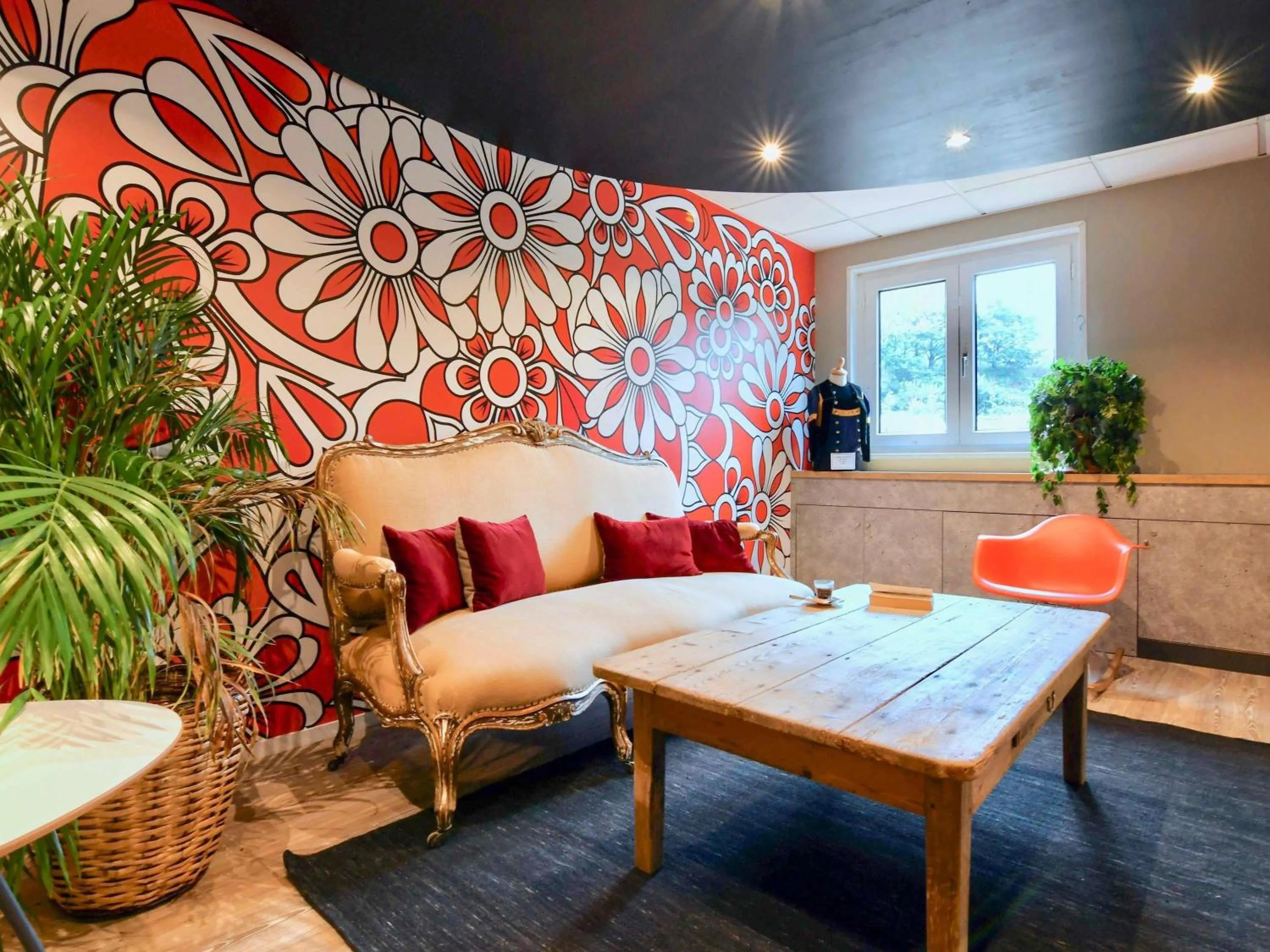 Property building in ibis Quimper