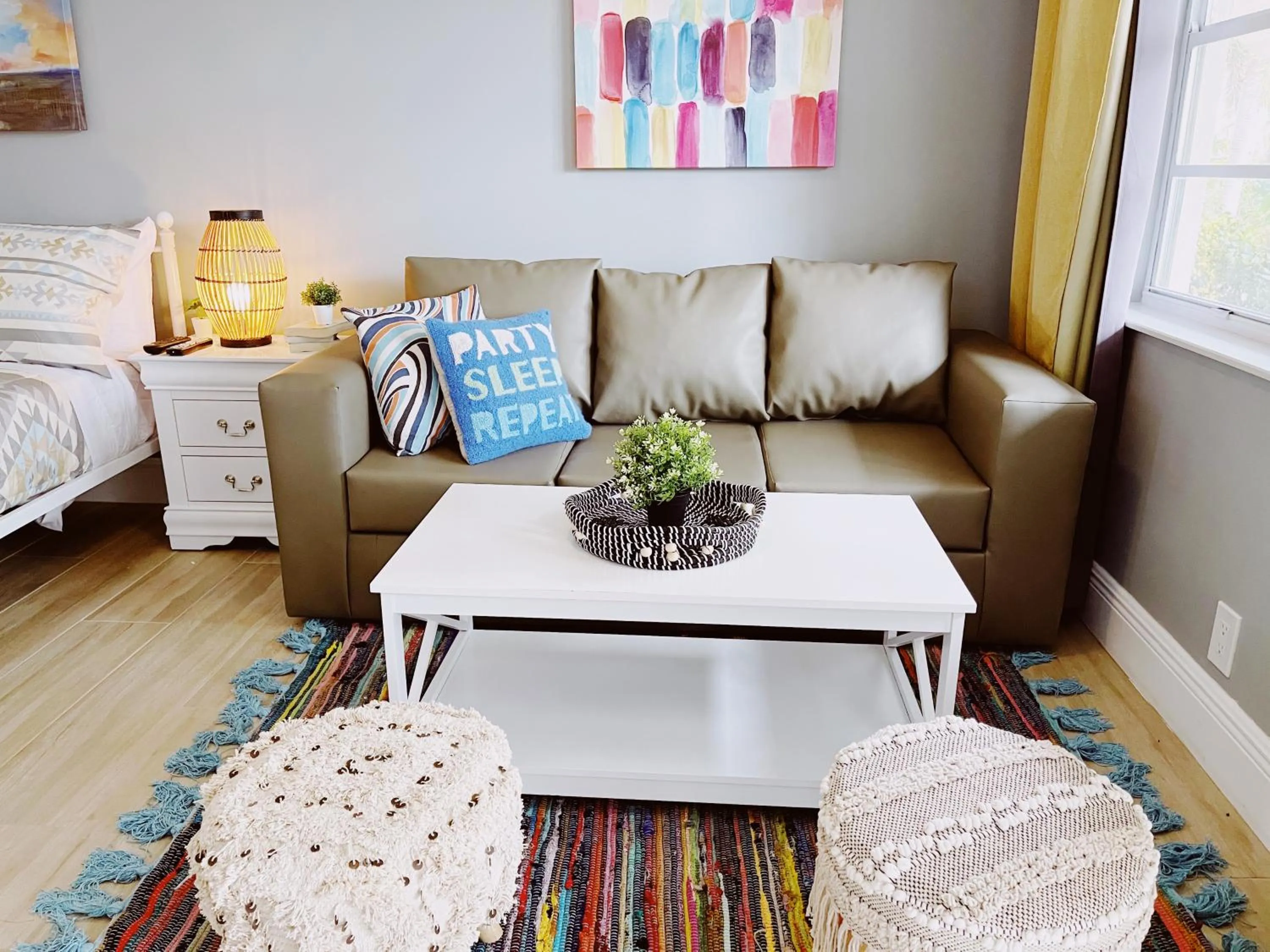 Bedroom, Bed in Sea Steps By Lowkl