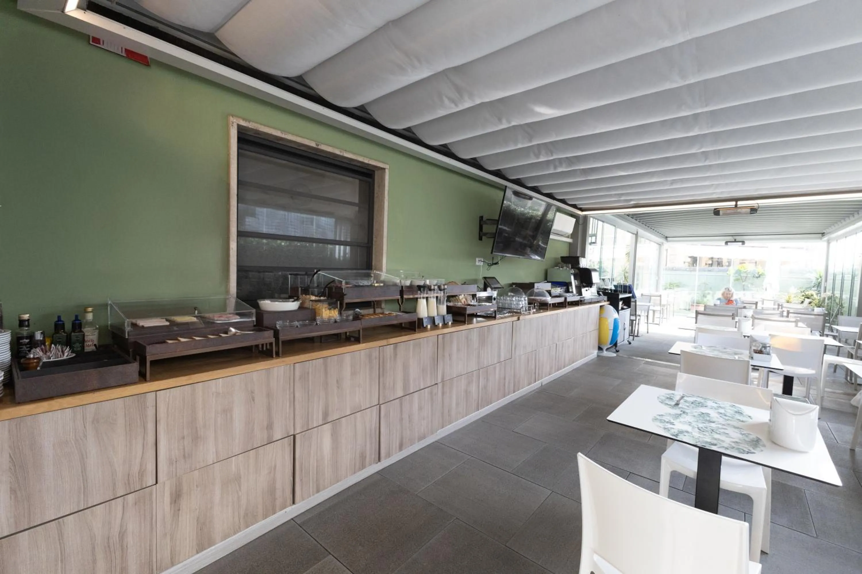 Breakfast in Hotel Bernardino