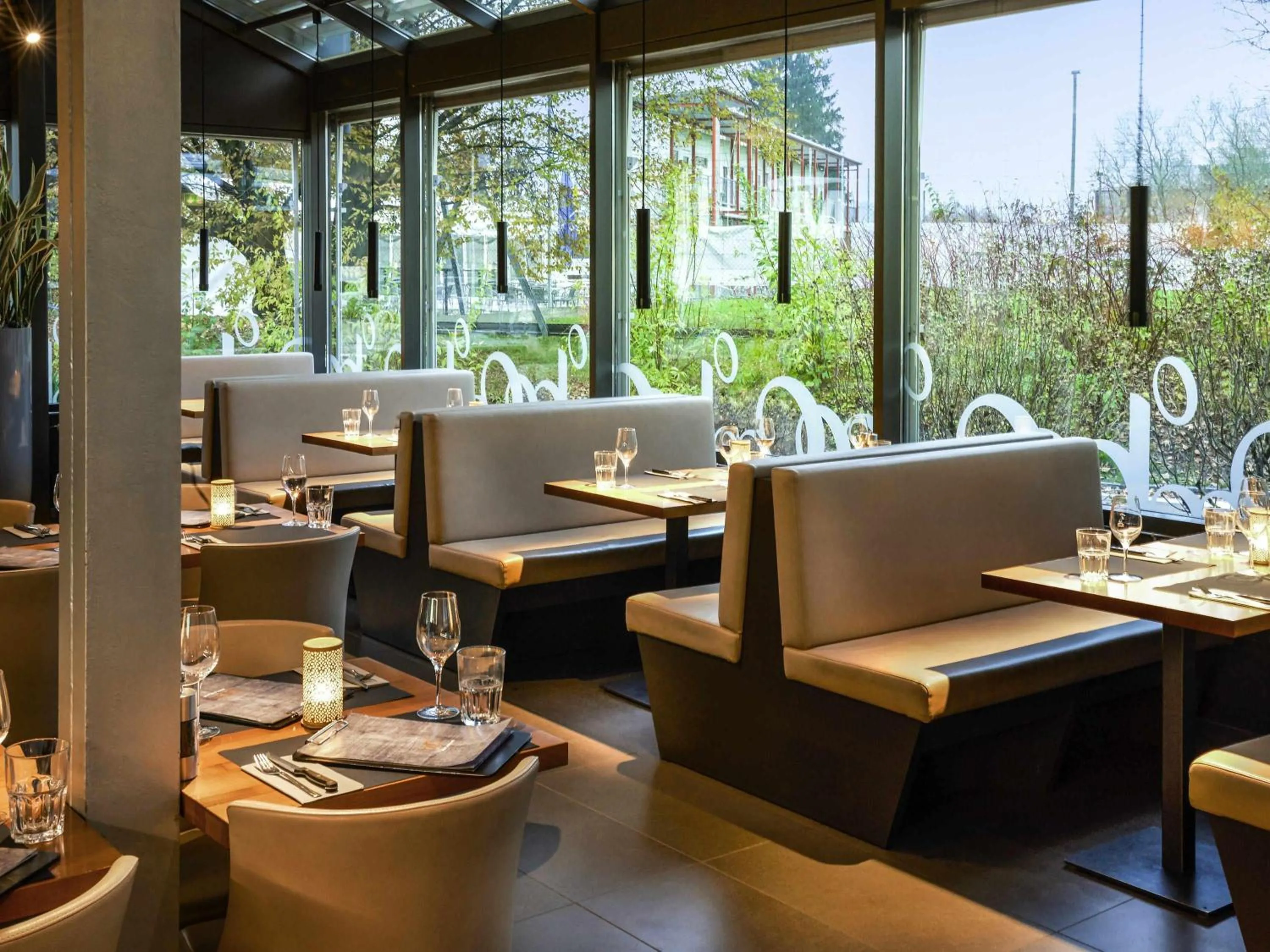 Restaurant/places to eat in ibis Zurich Adliswil