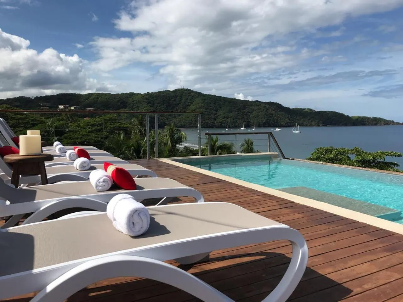 Property building in Hotel La Gaviota Tropical