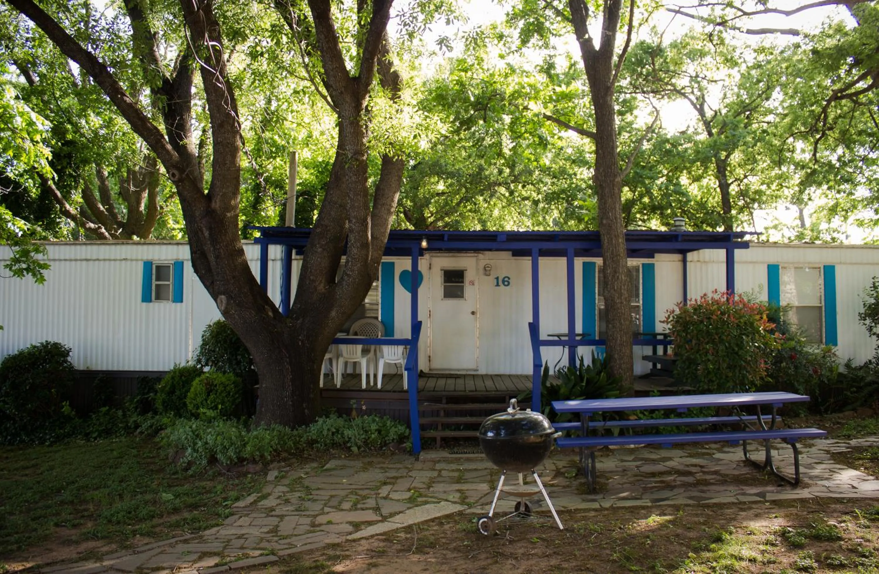 Property building in Valentine Lakeside