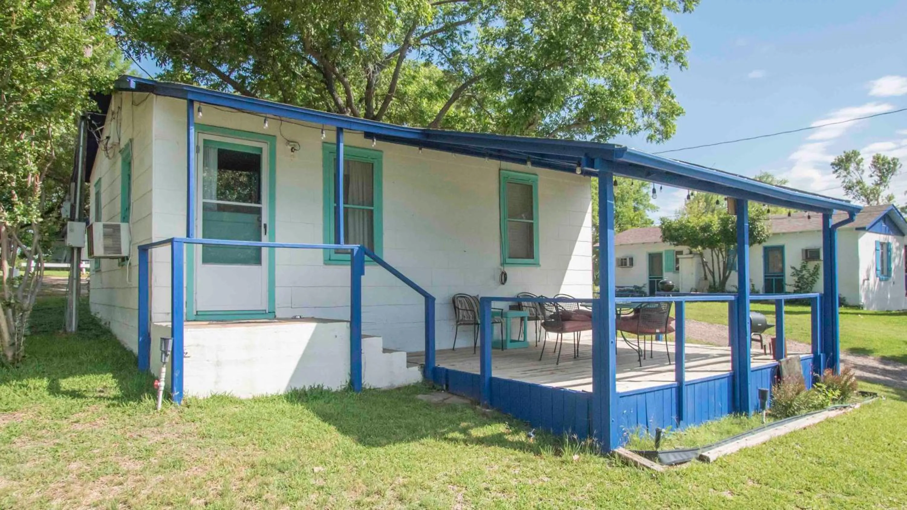 Patio in Valentine Lakeside