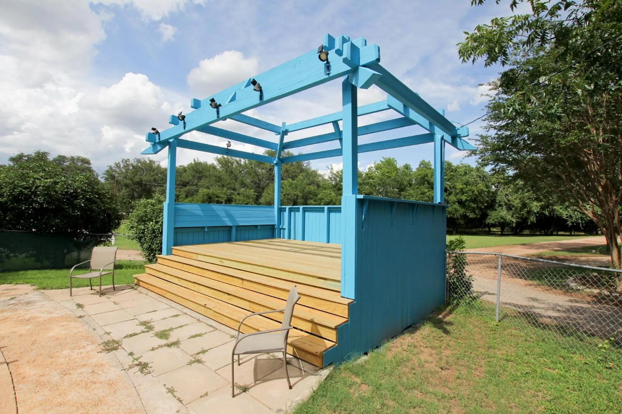 Patio in Valentine Lakeside