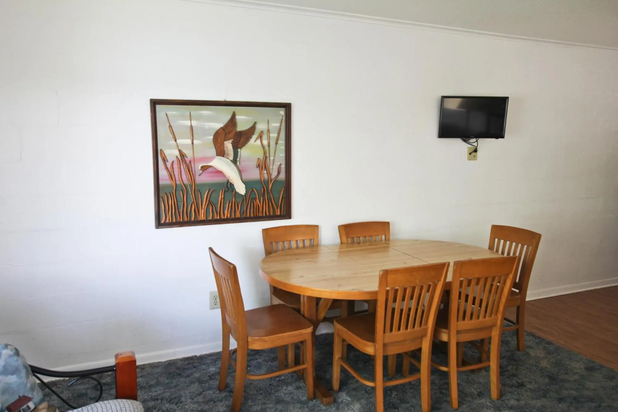 Dining area in Valentine Lakeside
