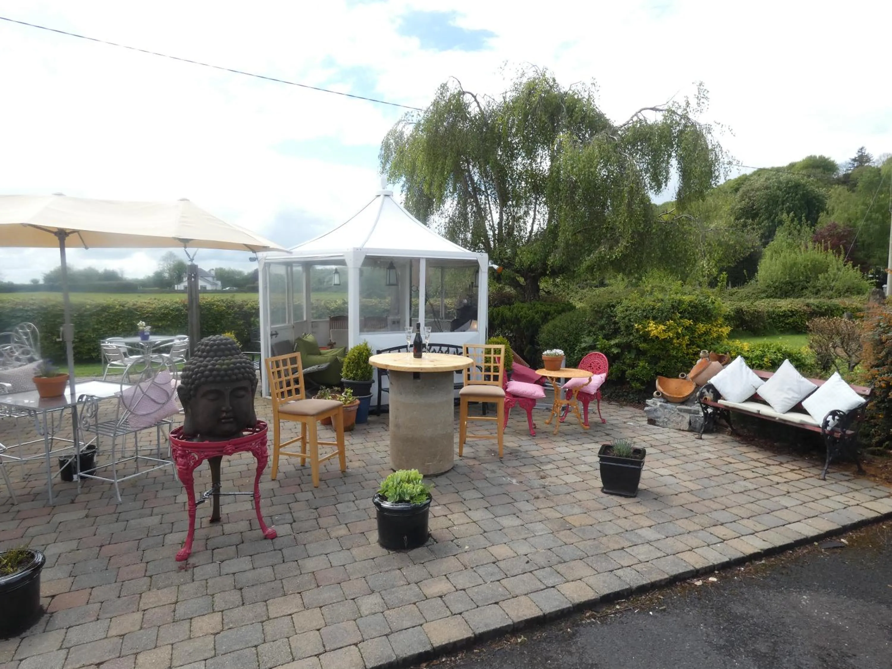 Patio in Bunratty Castle Mews B&B