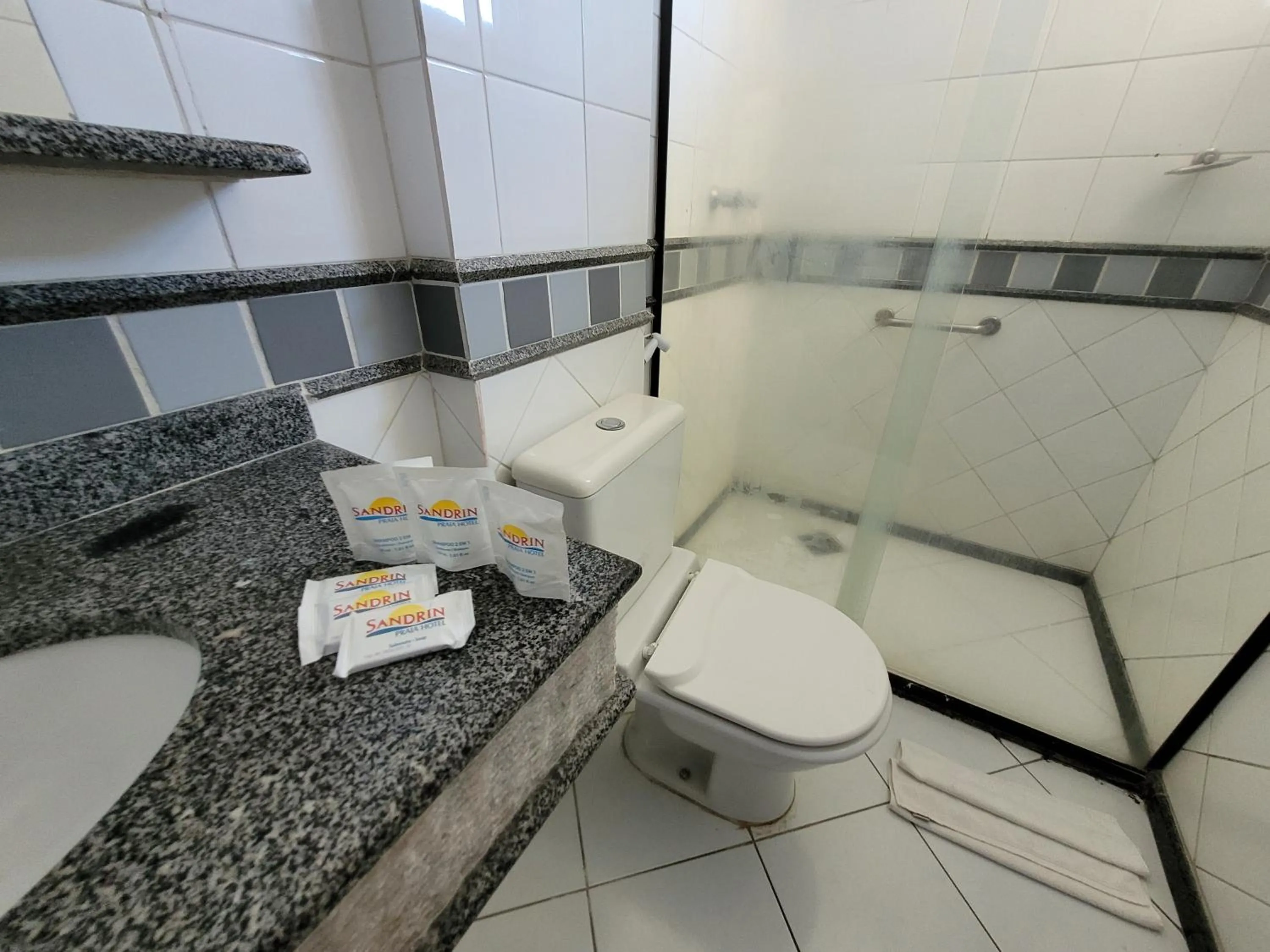 Shower in Sandrin Praia Hotel