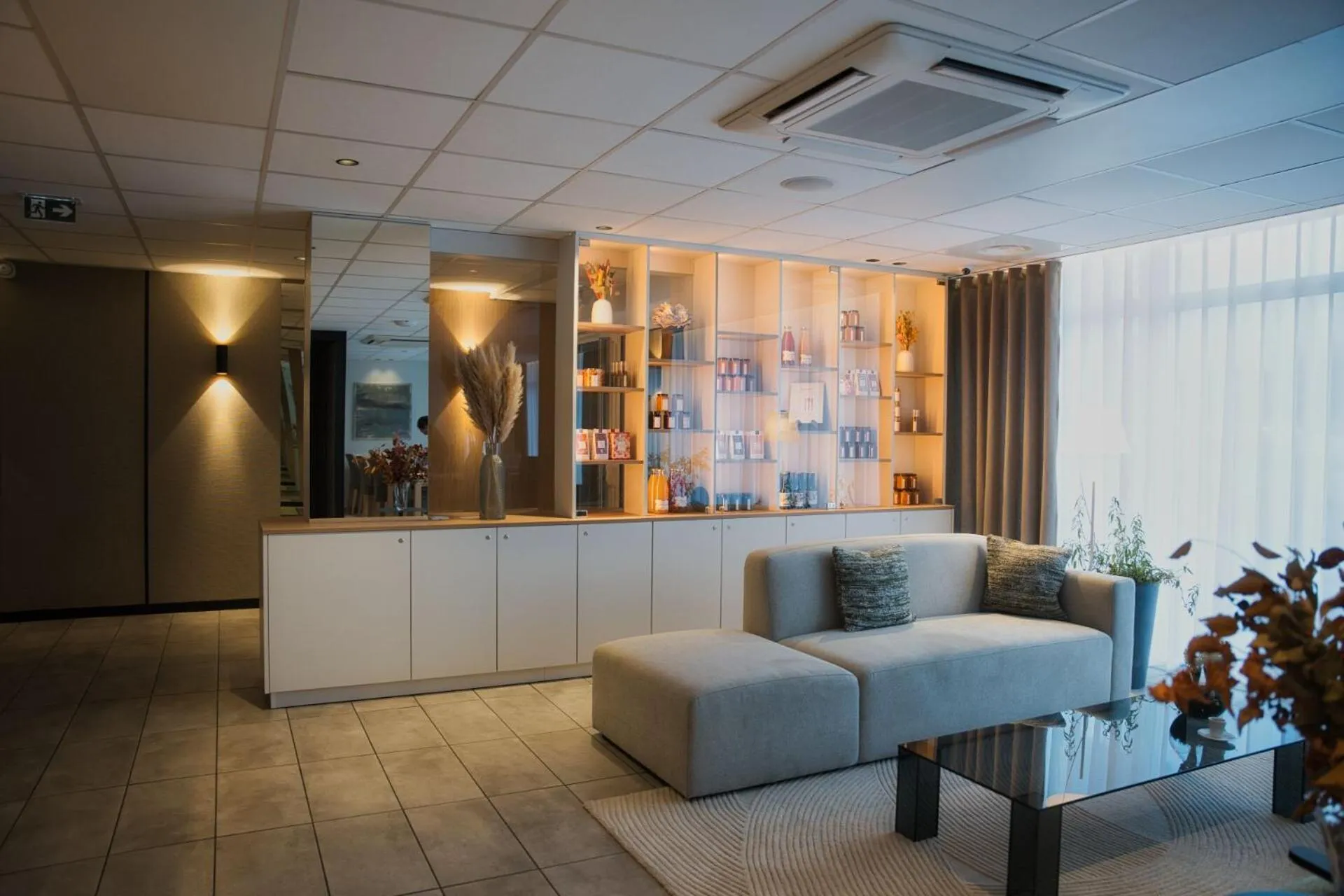 Property building in Logis Restaurant & Hôtel À la 12