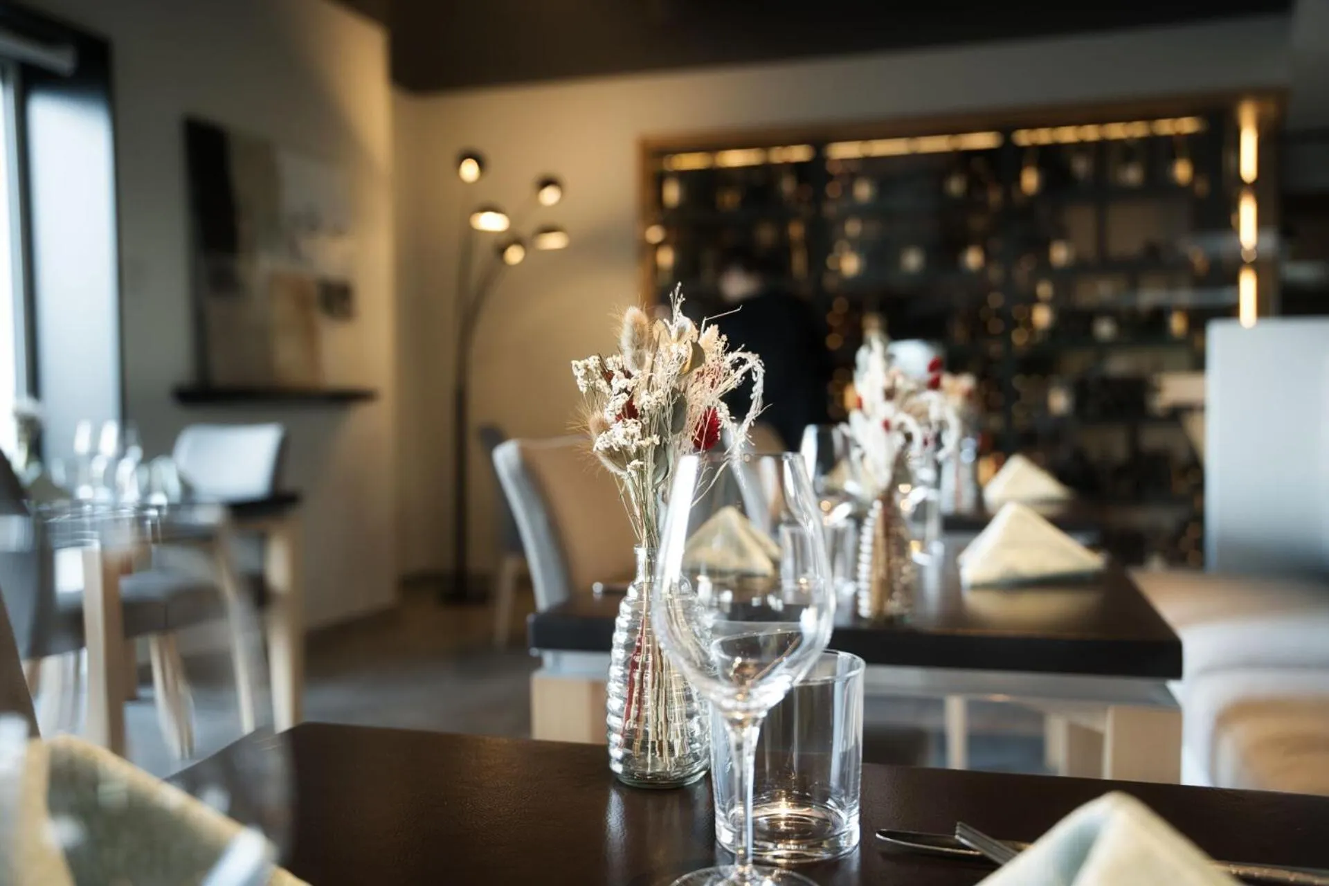 Restaurant/places to eat in Logis Restaurant & Hôtel À la 12